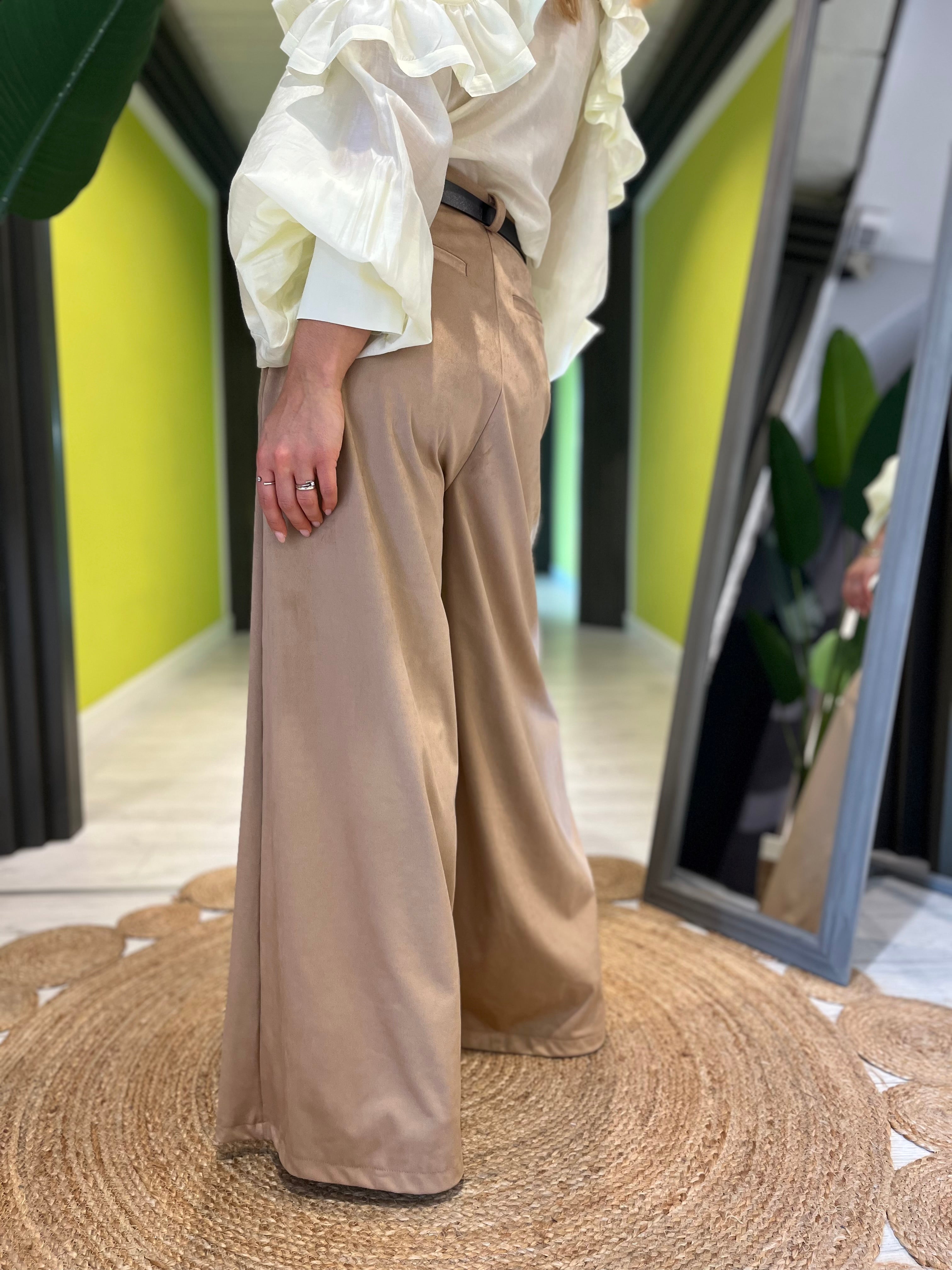 Pantalone palazzo scamosciato con pinces