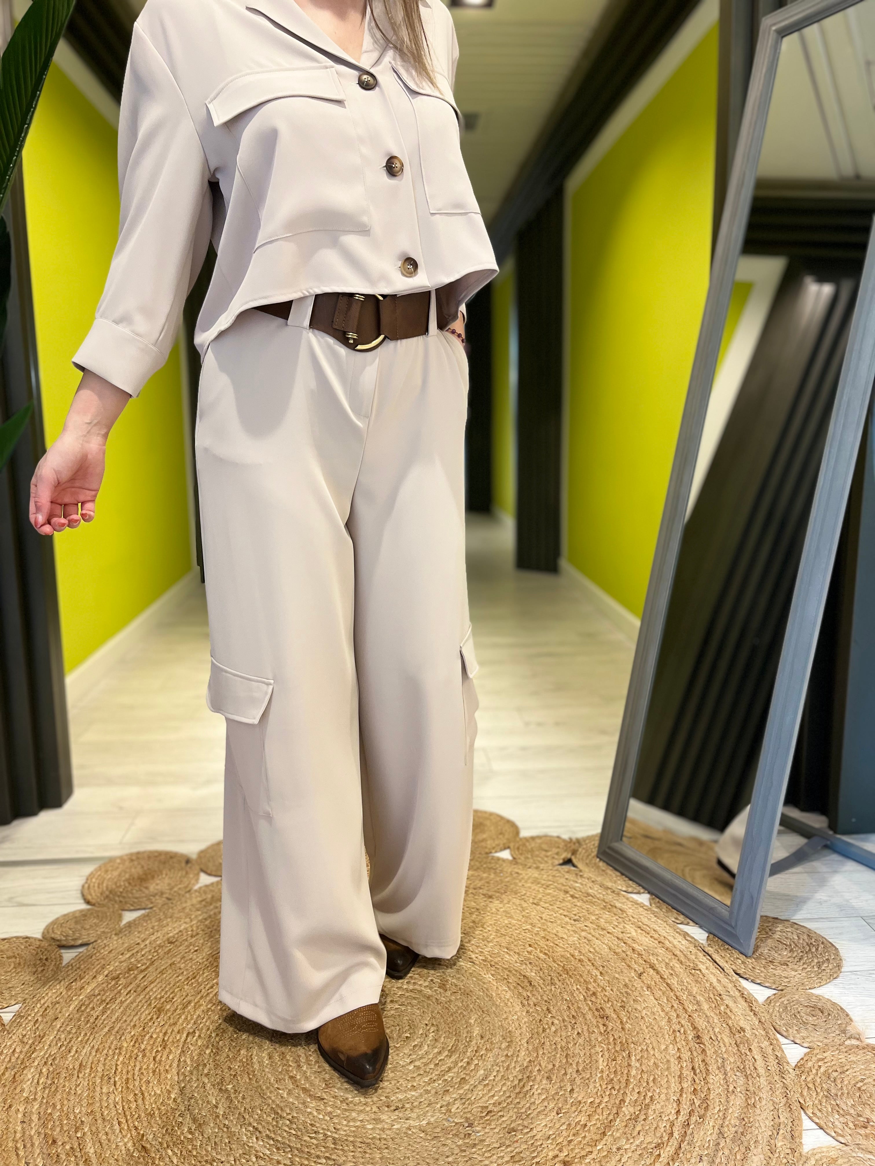 Pantalone tasche laterali gesso