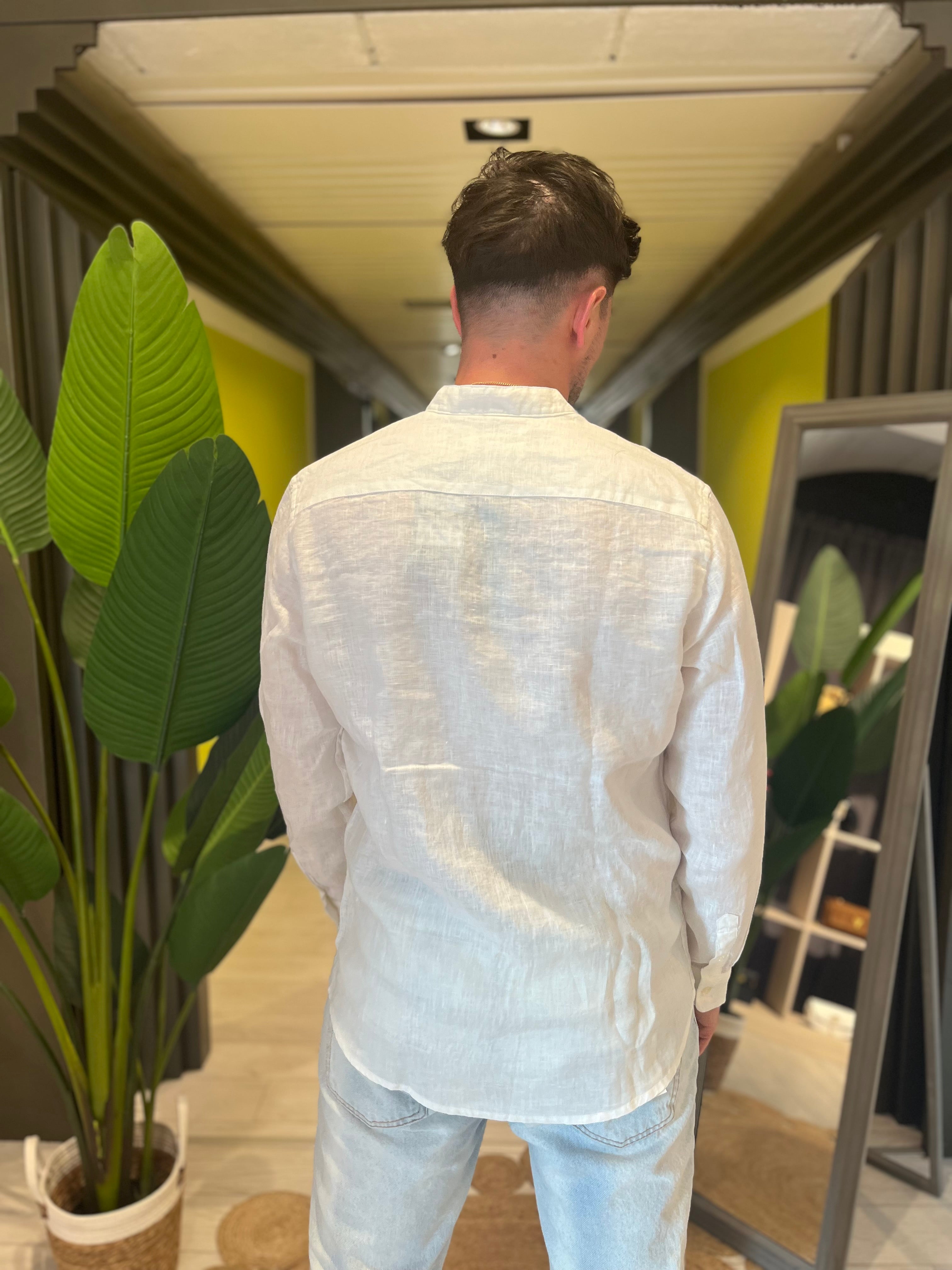 Camicia bianca in lino