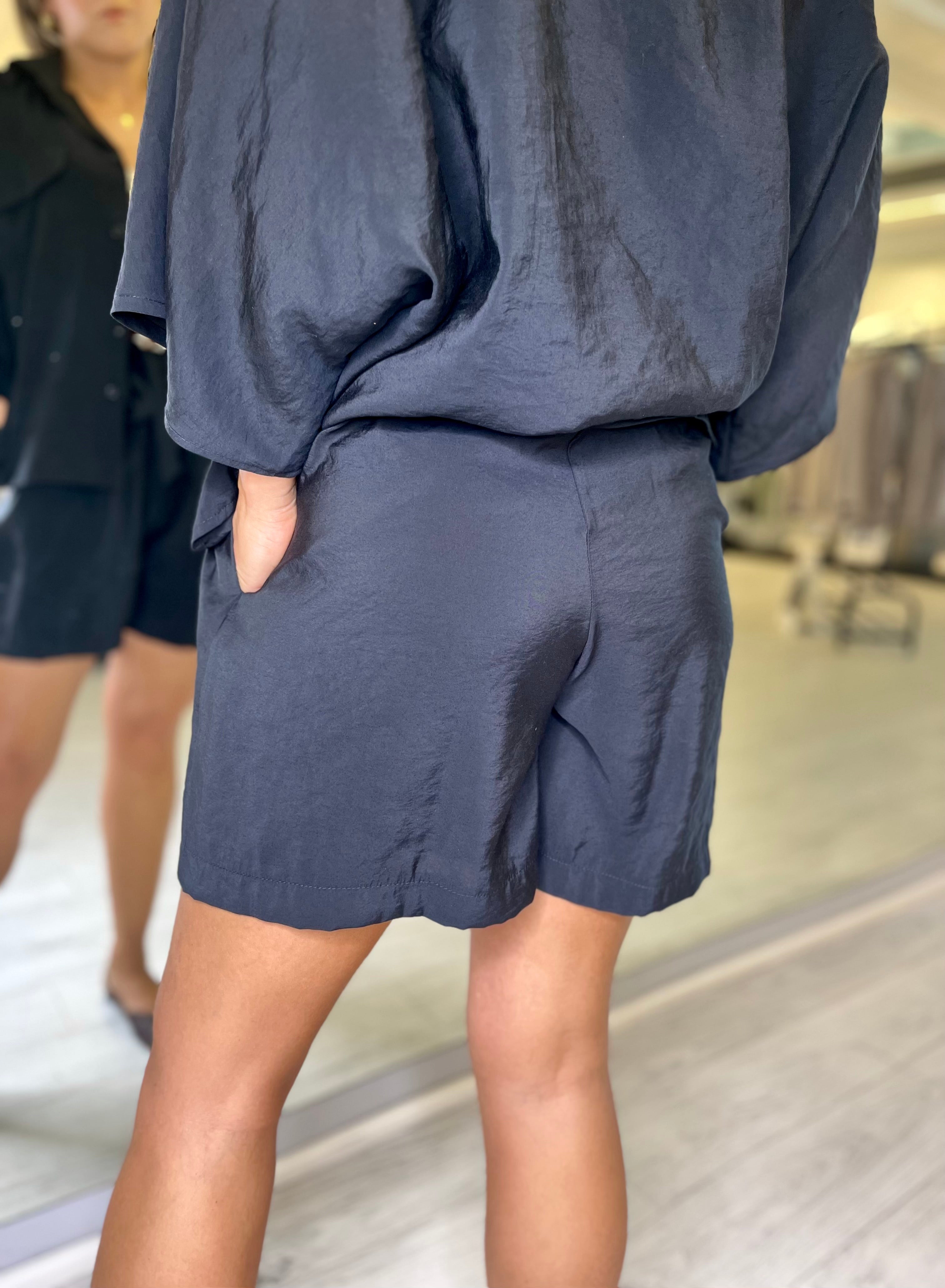 Shorts con elastico in vita nero