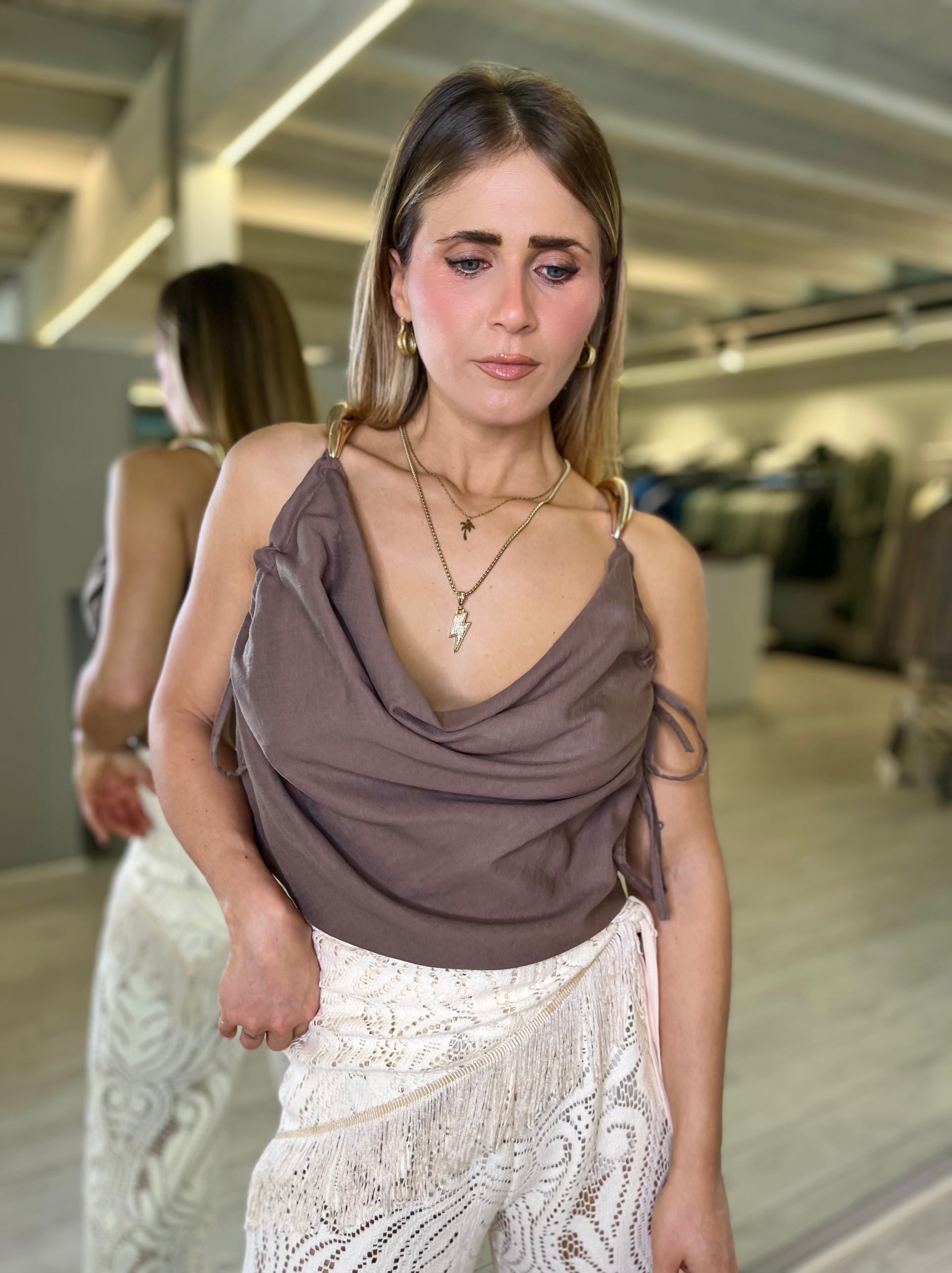 Top moro con accessori