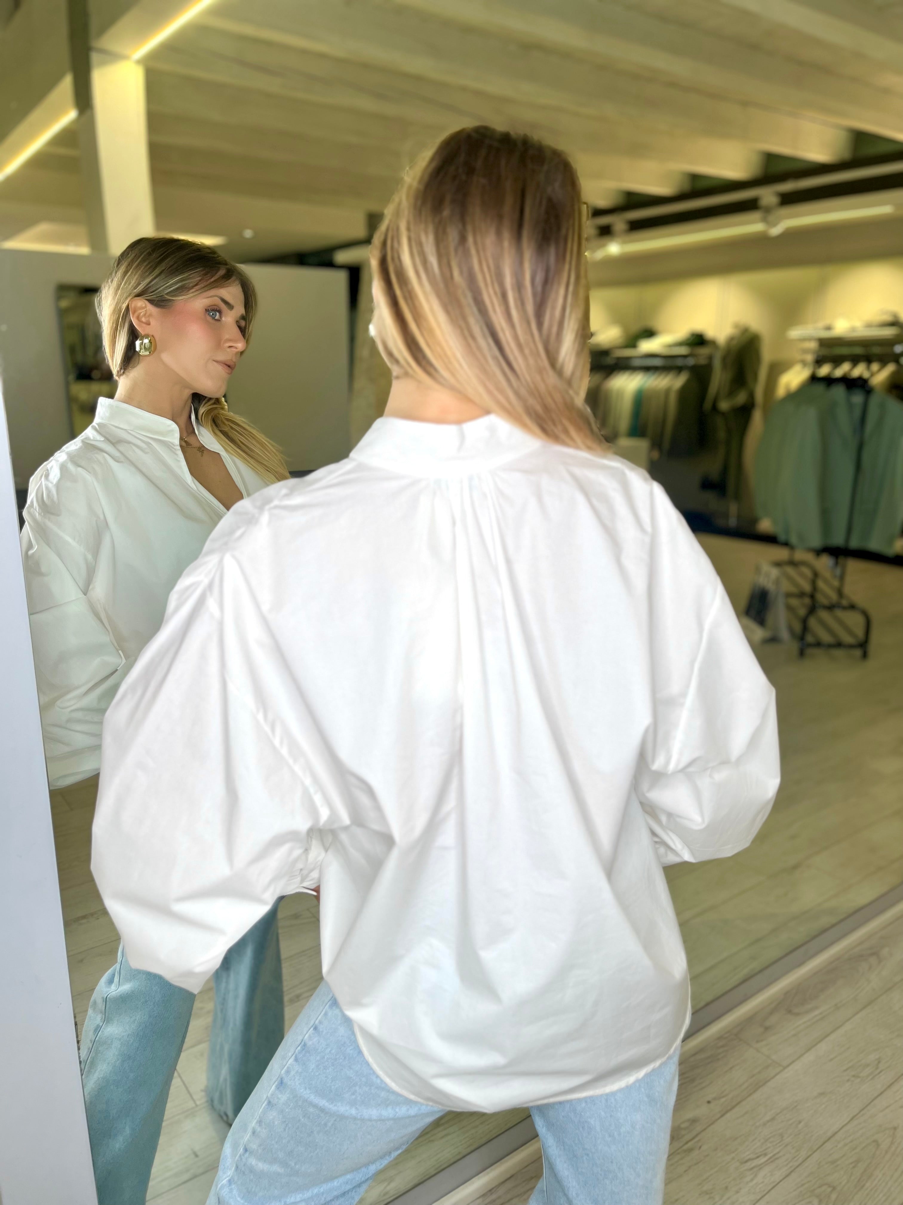 Camicia over bianca