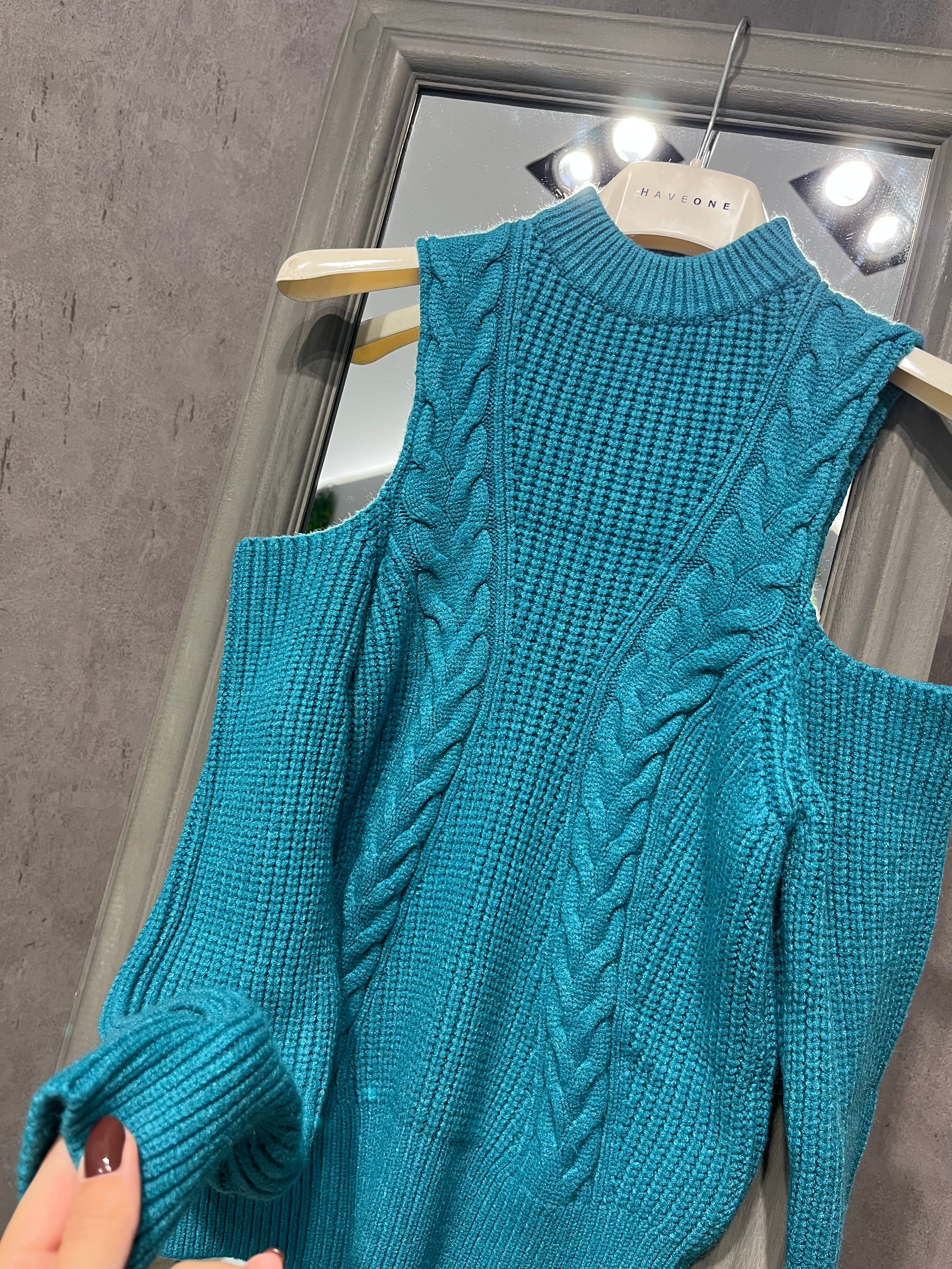 Maglia cut out ottanio