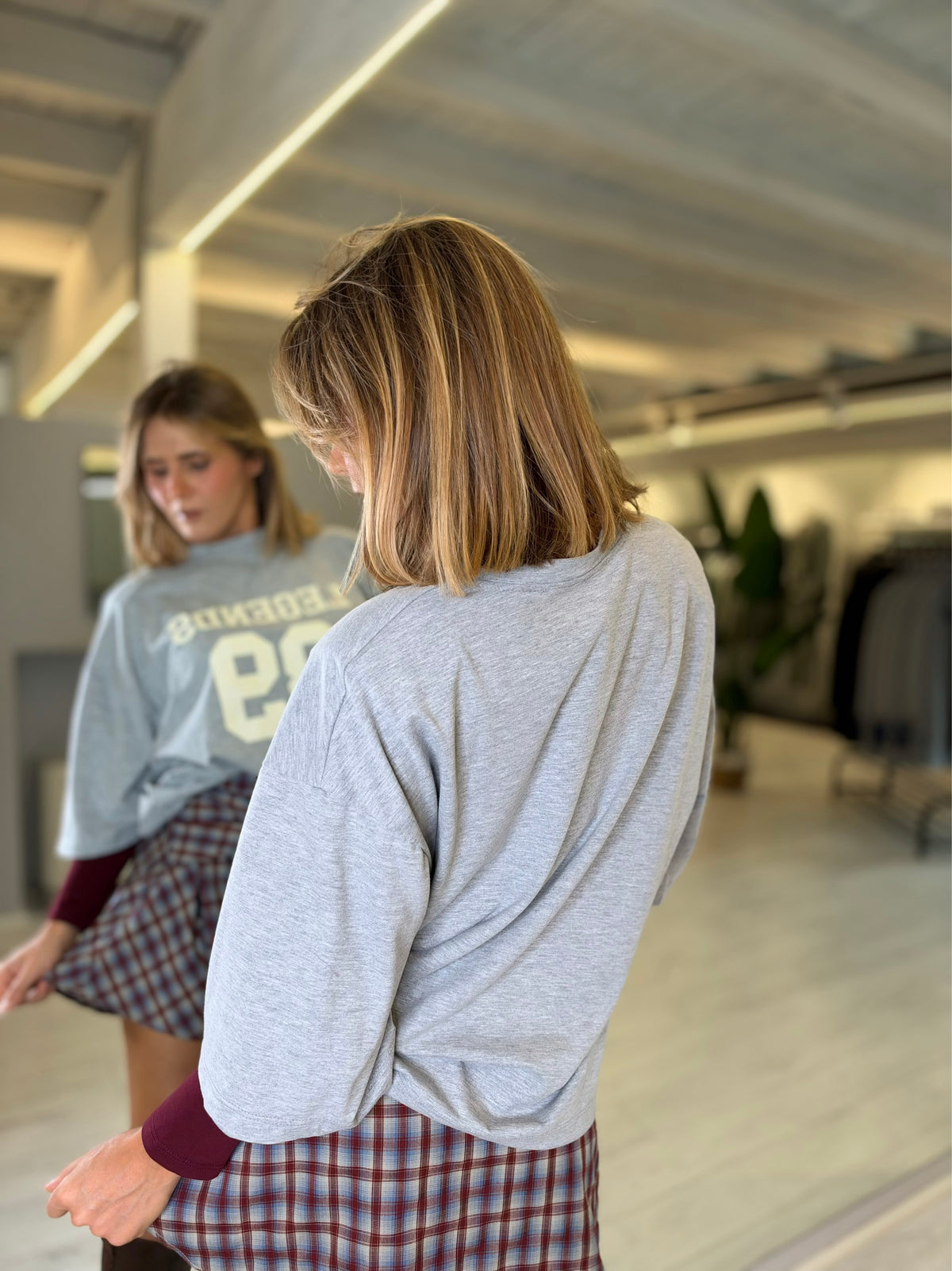 Maglia bicolore con stampa