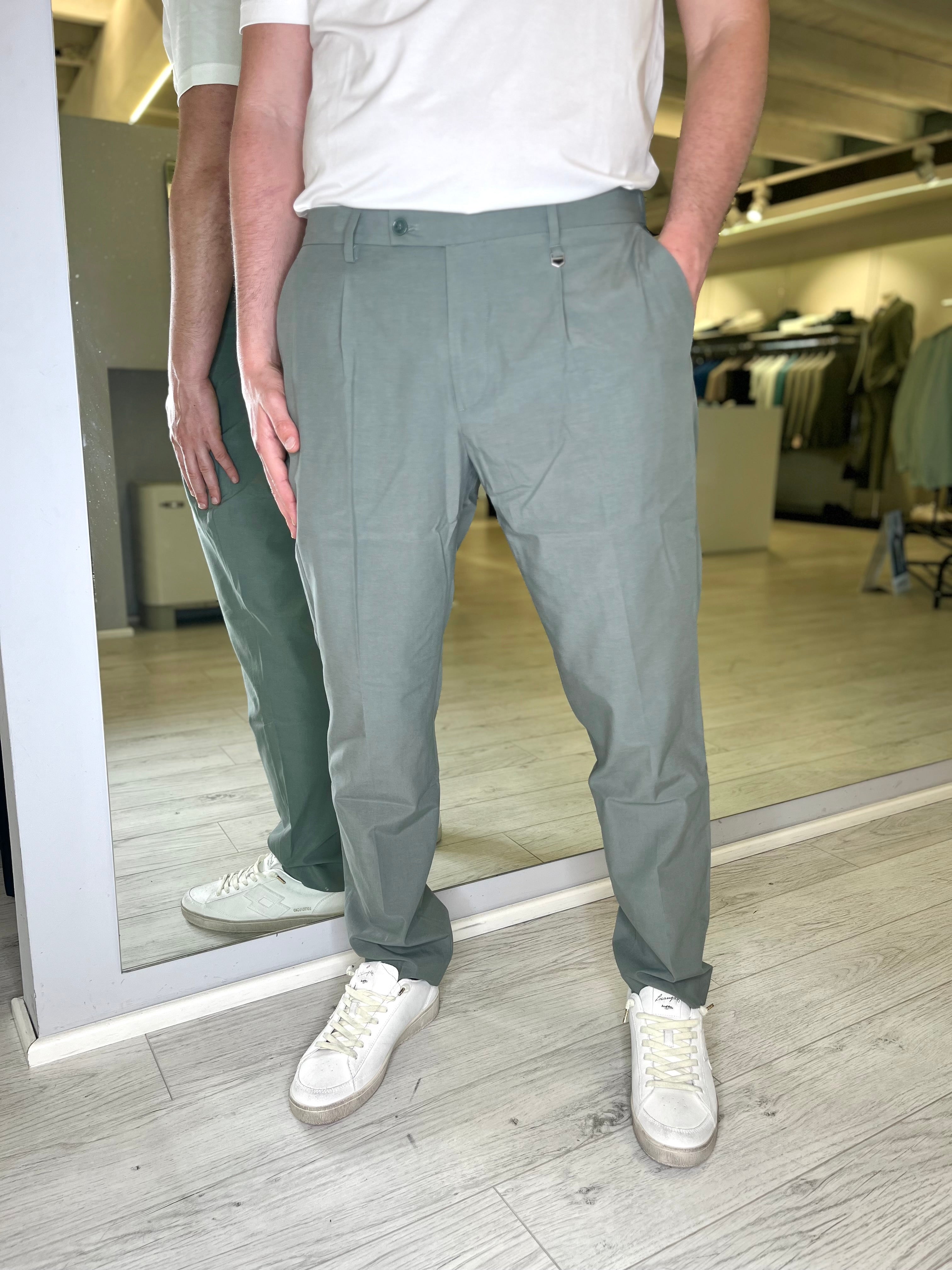 Pantalone Luis