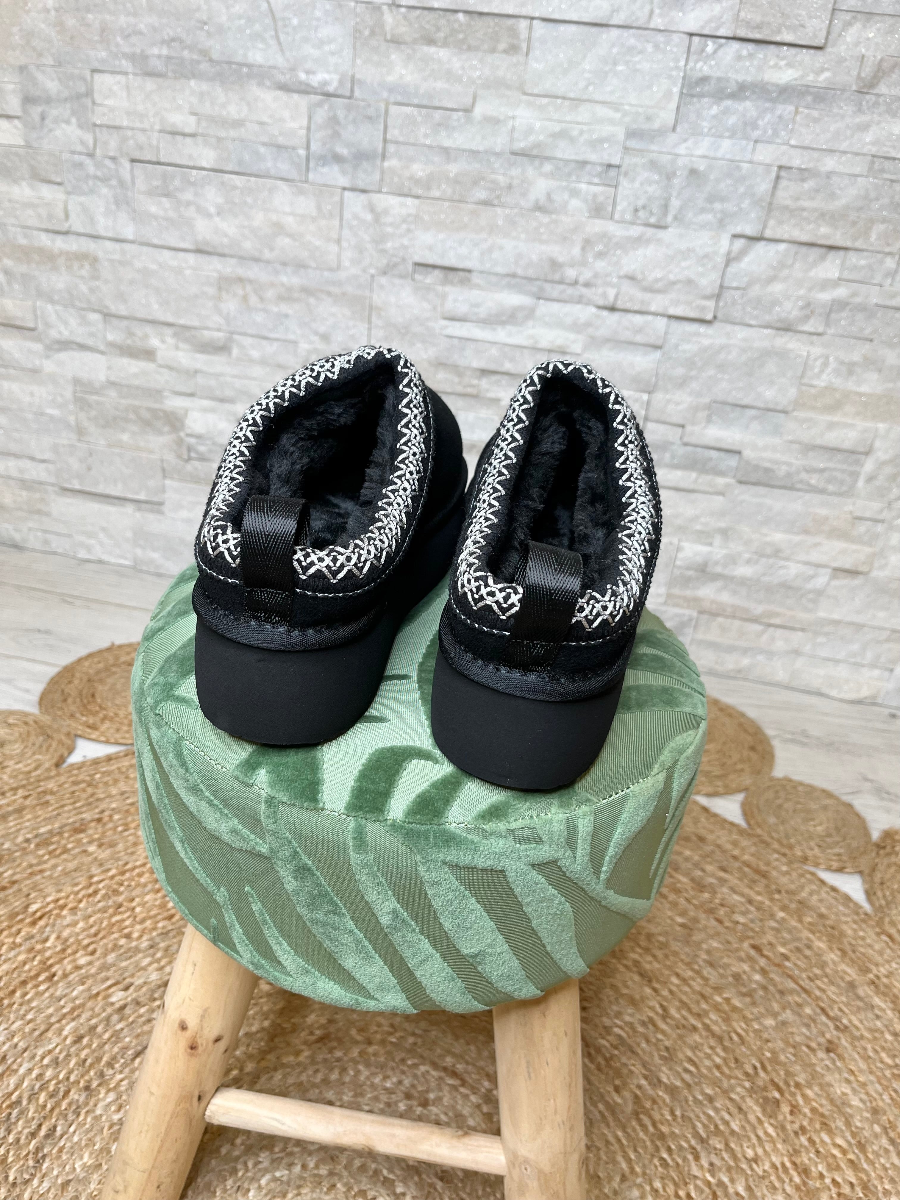 Sabot in suede ricamato platform nero