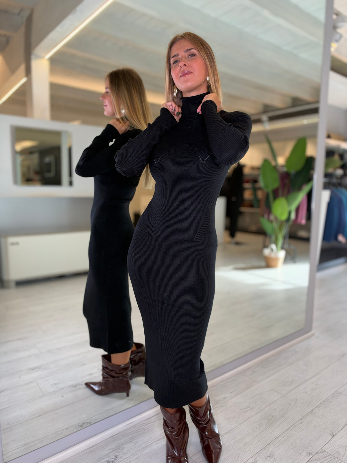 Abito in maglia nero