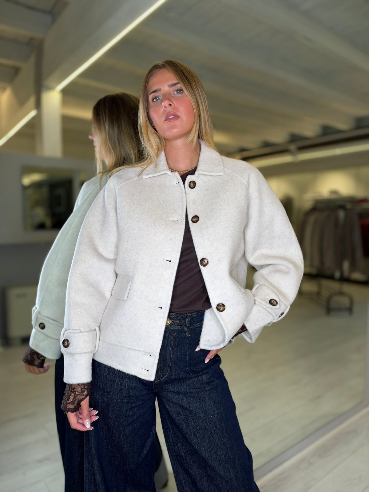Cappotto corto avorio