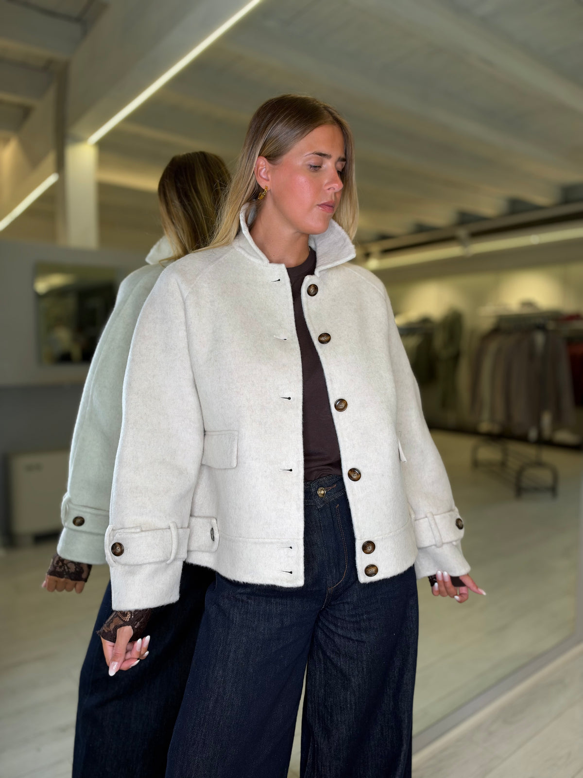 Cappotto corto avorio