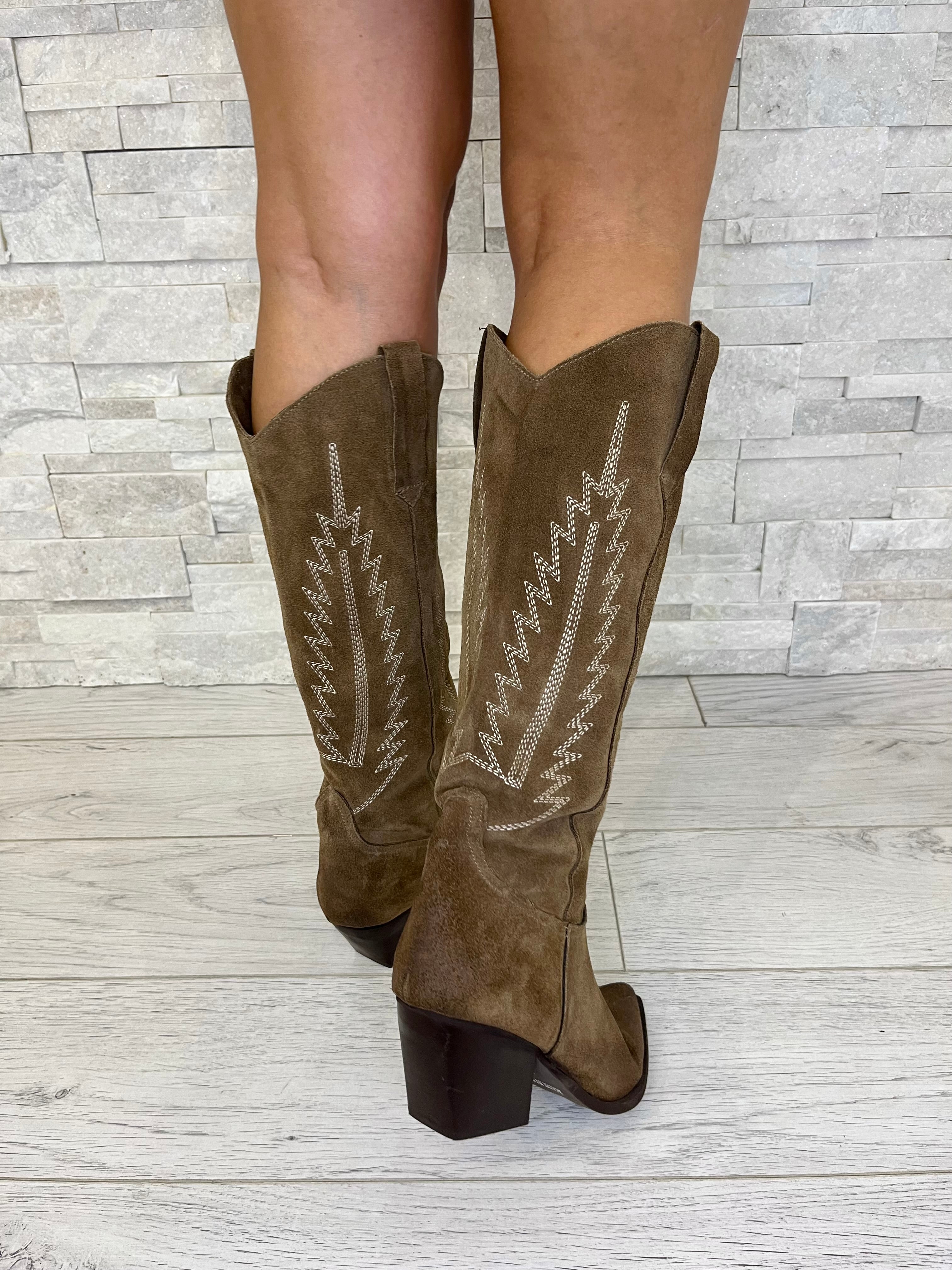 Texano in camoscio taupe