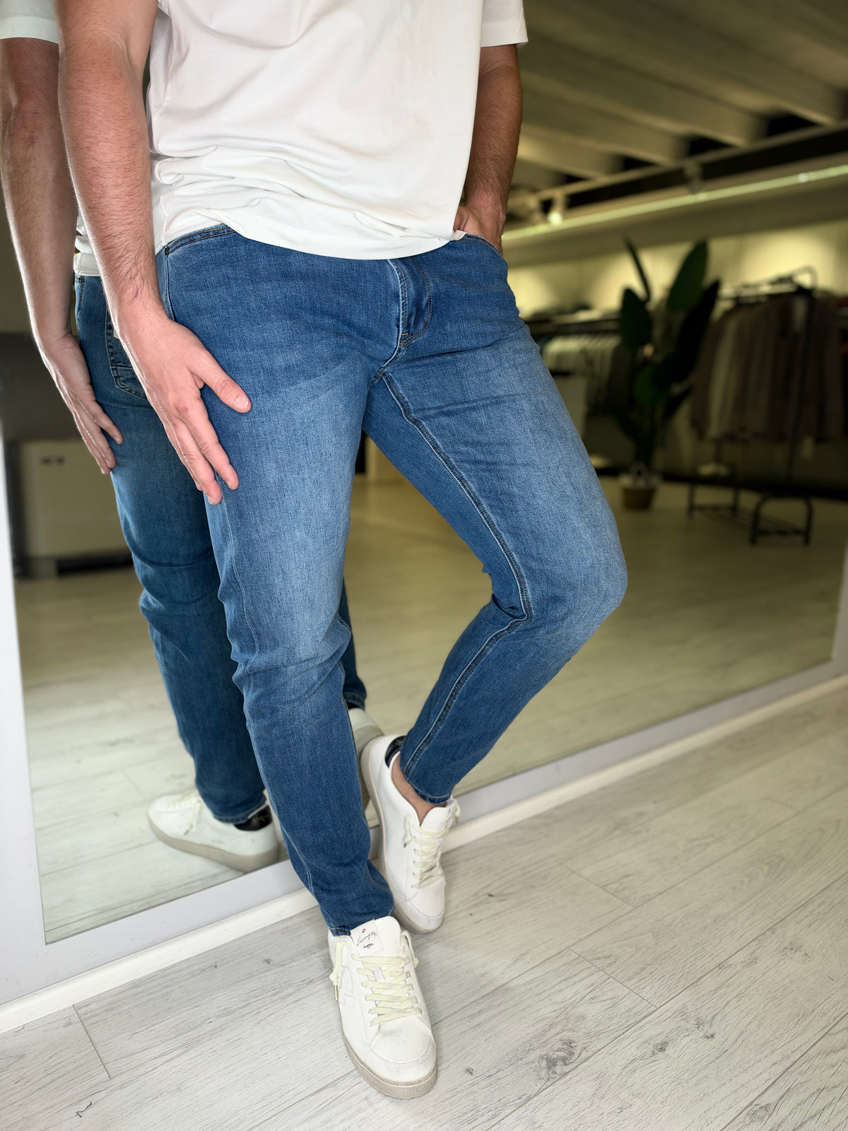 Jeans skinny baffatura leggera