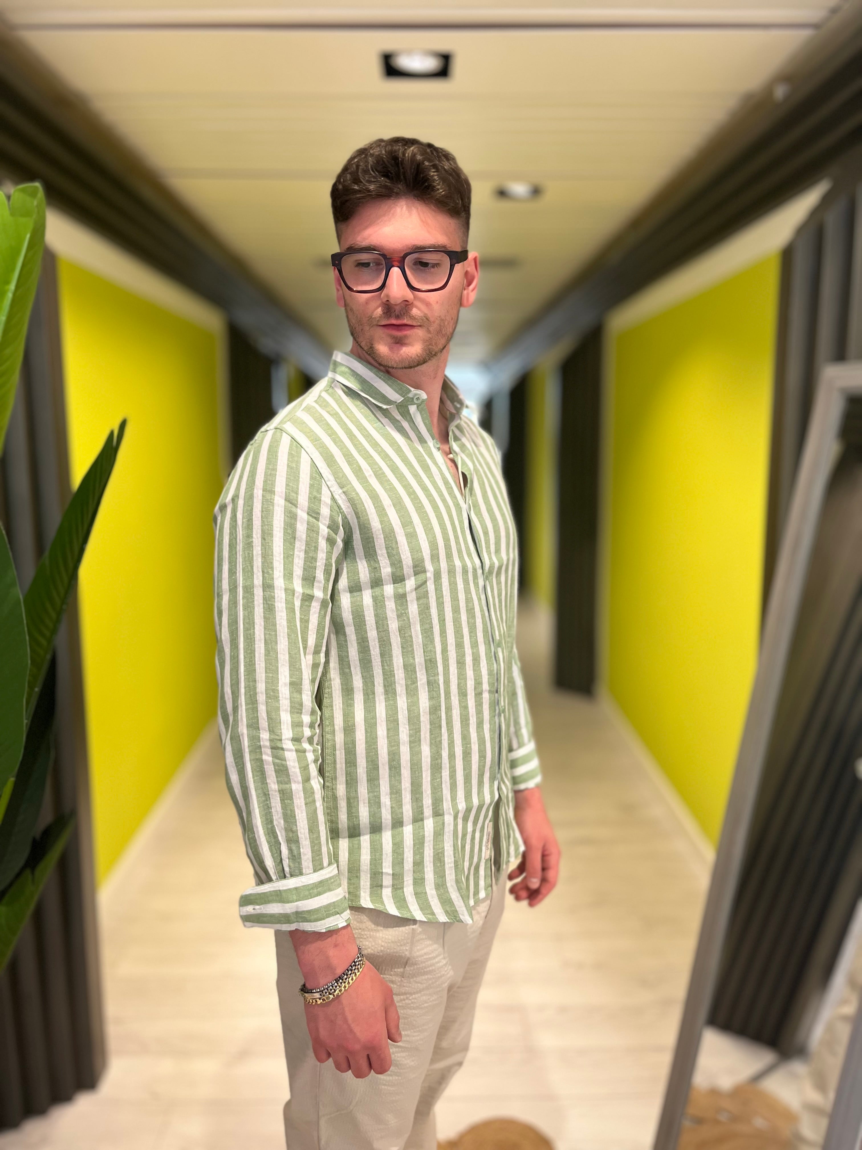 Camicia a righe in lino green