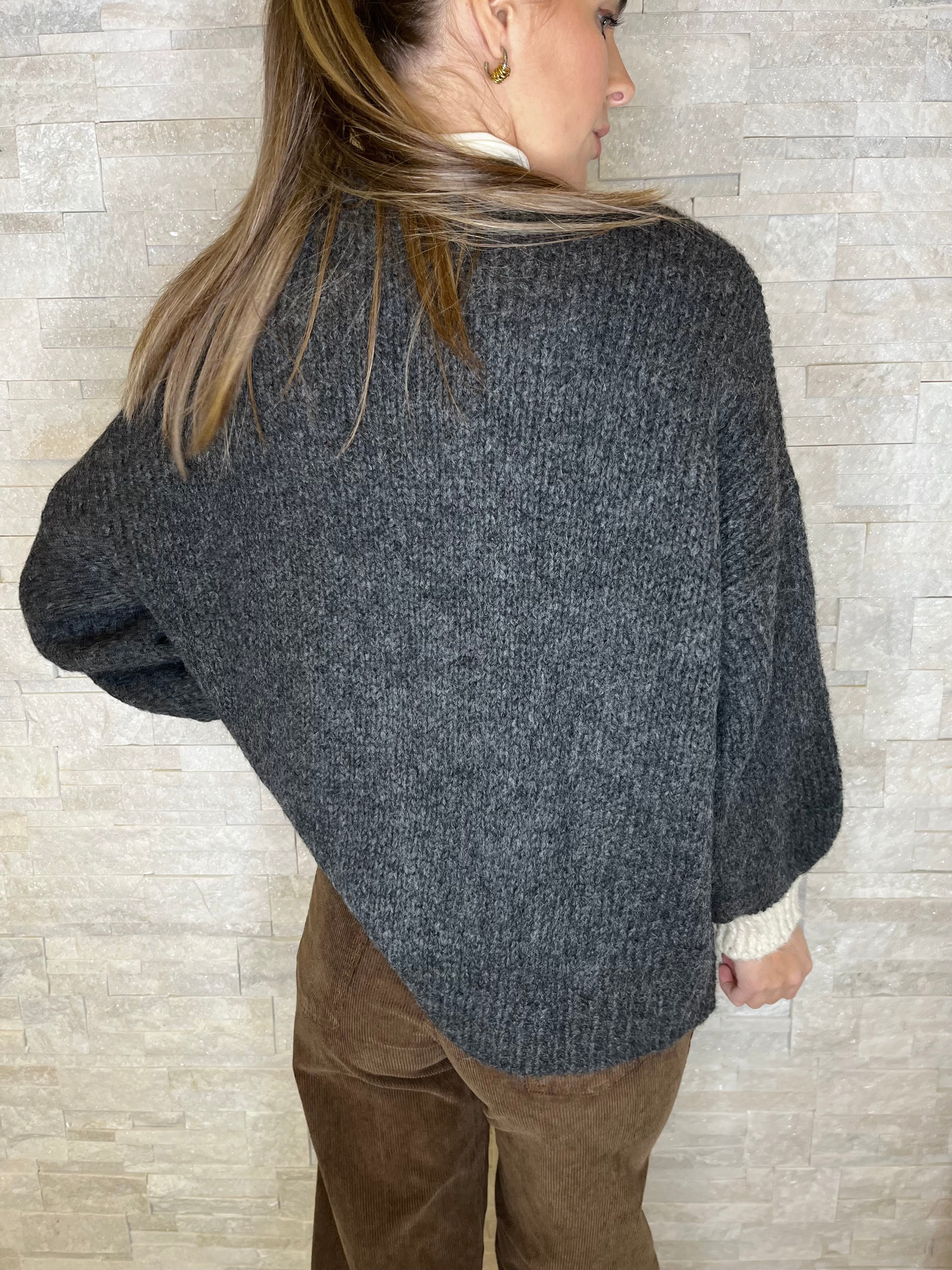 Cardigan antracite con tasche bicolore