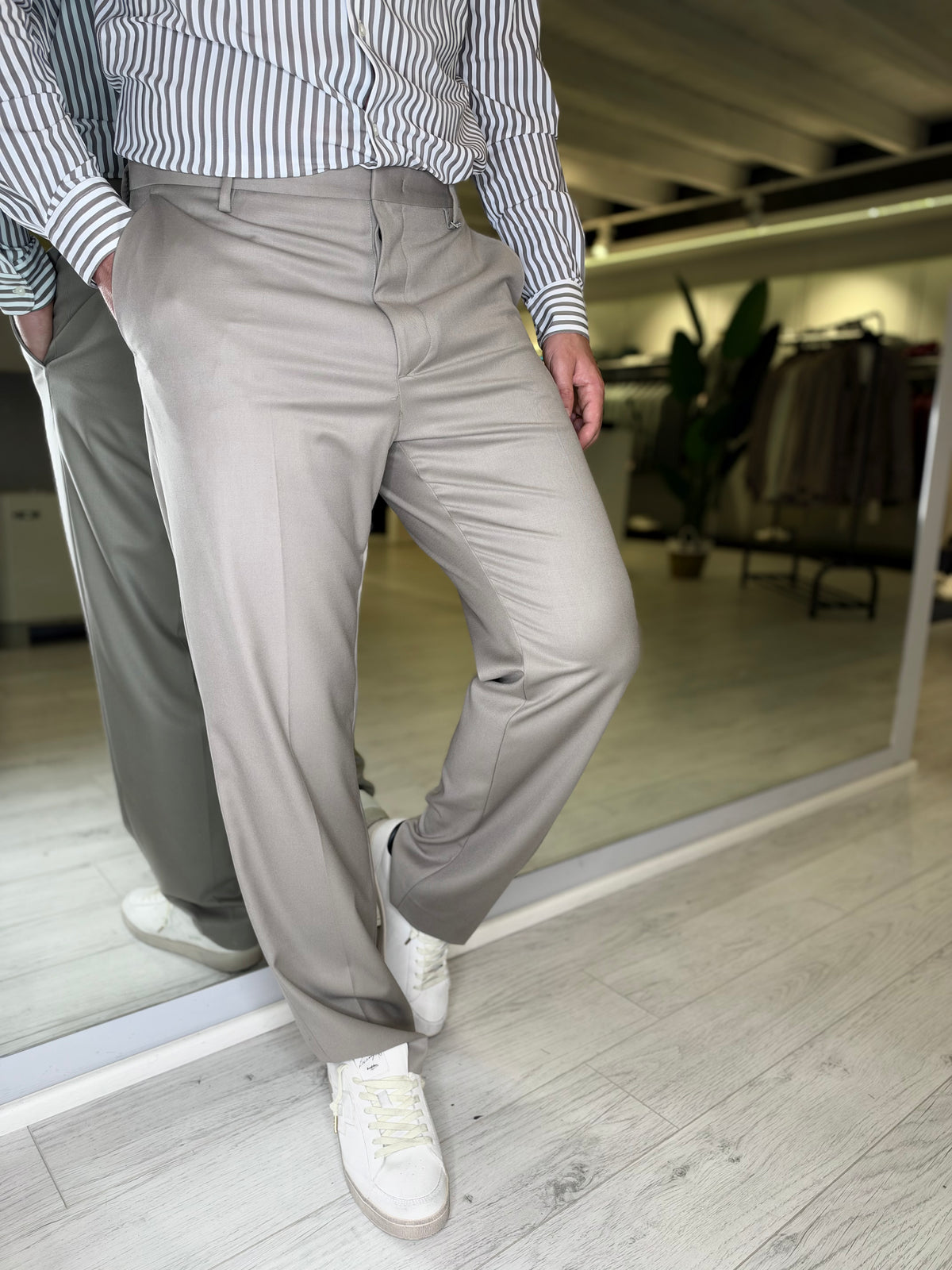 Pantalone gamba dritta taupe