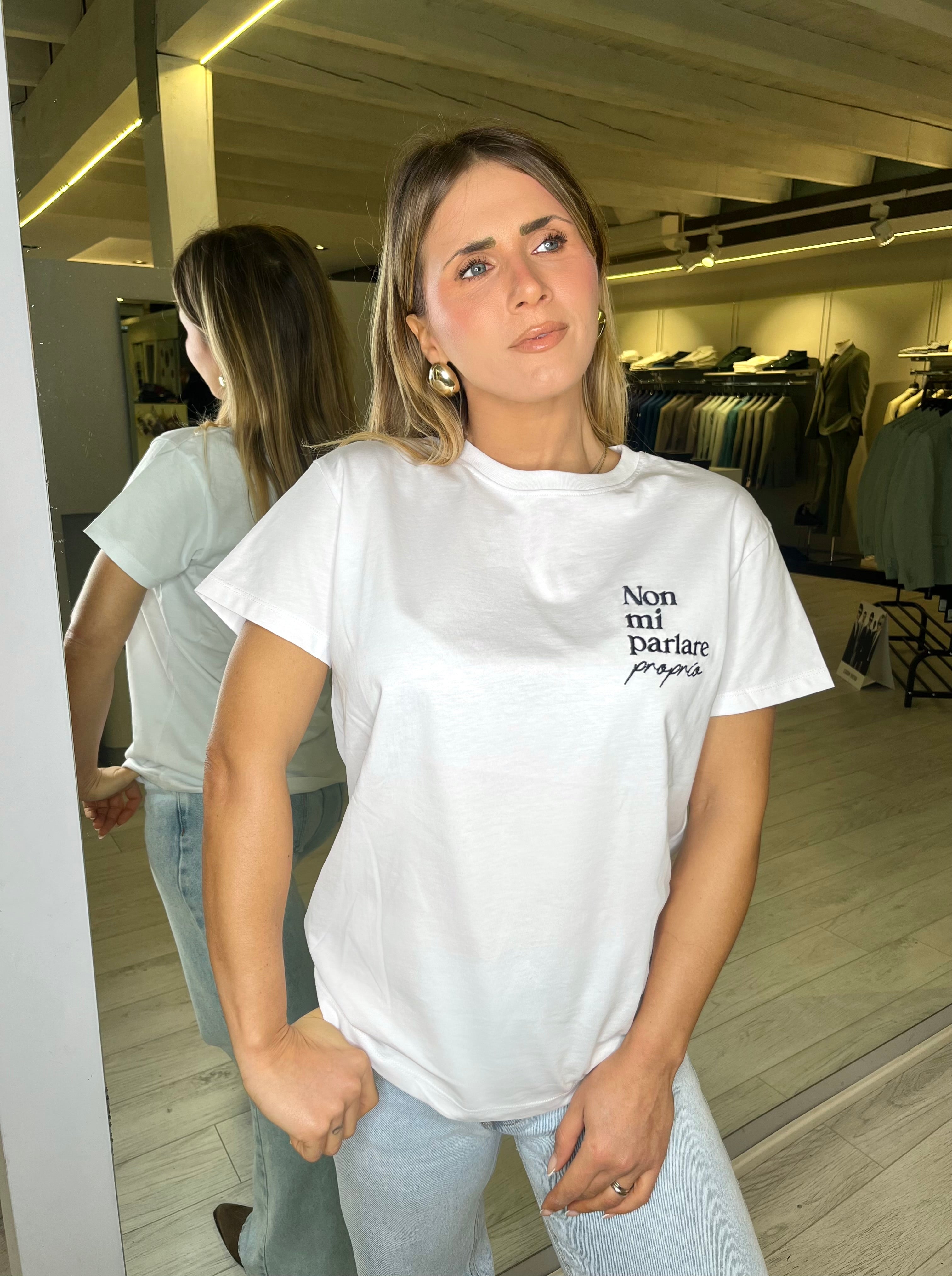 T-shirt "non mi parlare proprio"