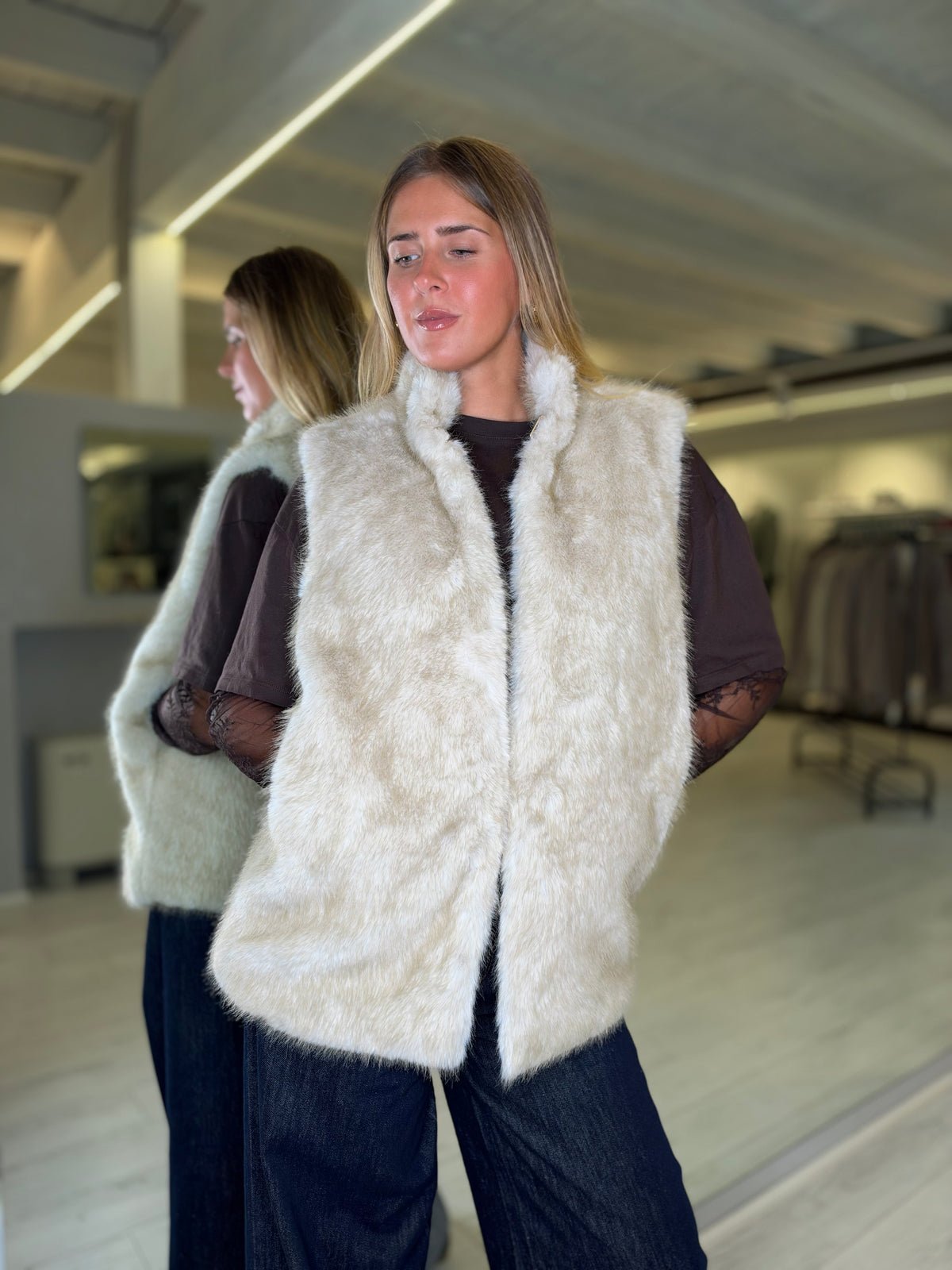 Eco-Pelliccia smanicata beige