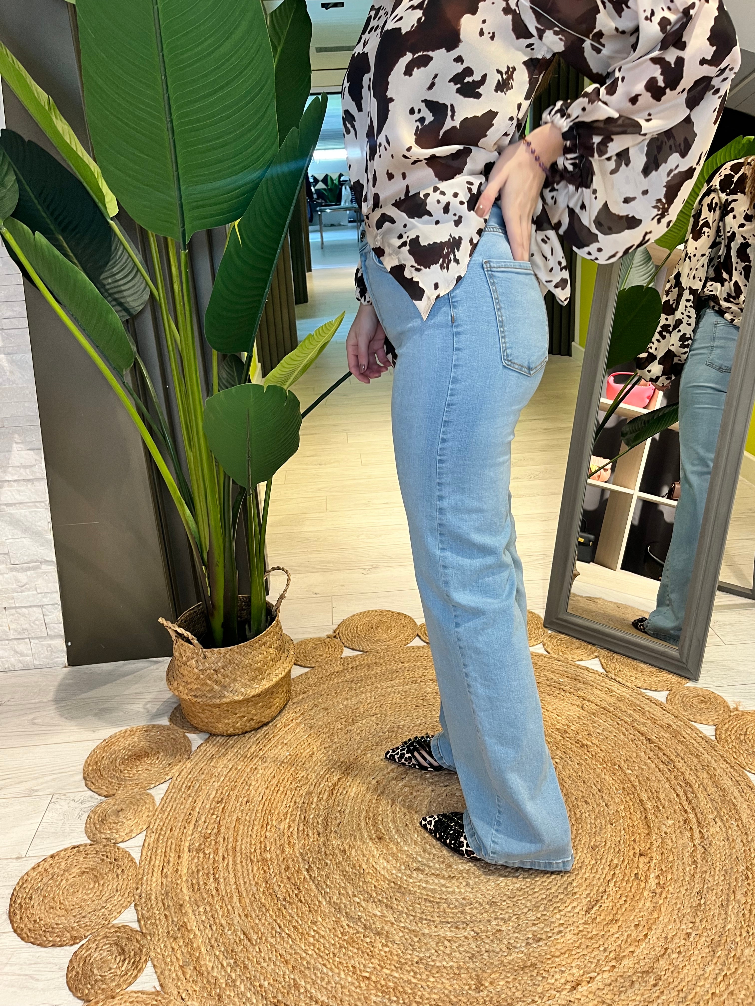 Jeans chiaro gamba dritta