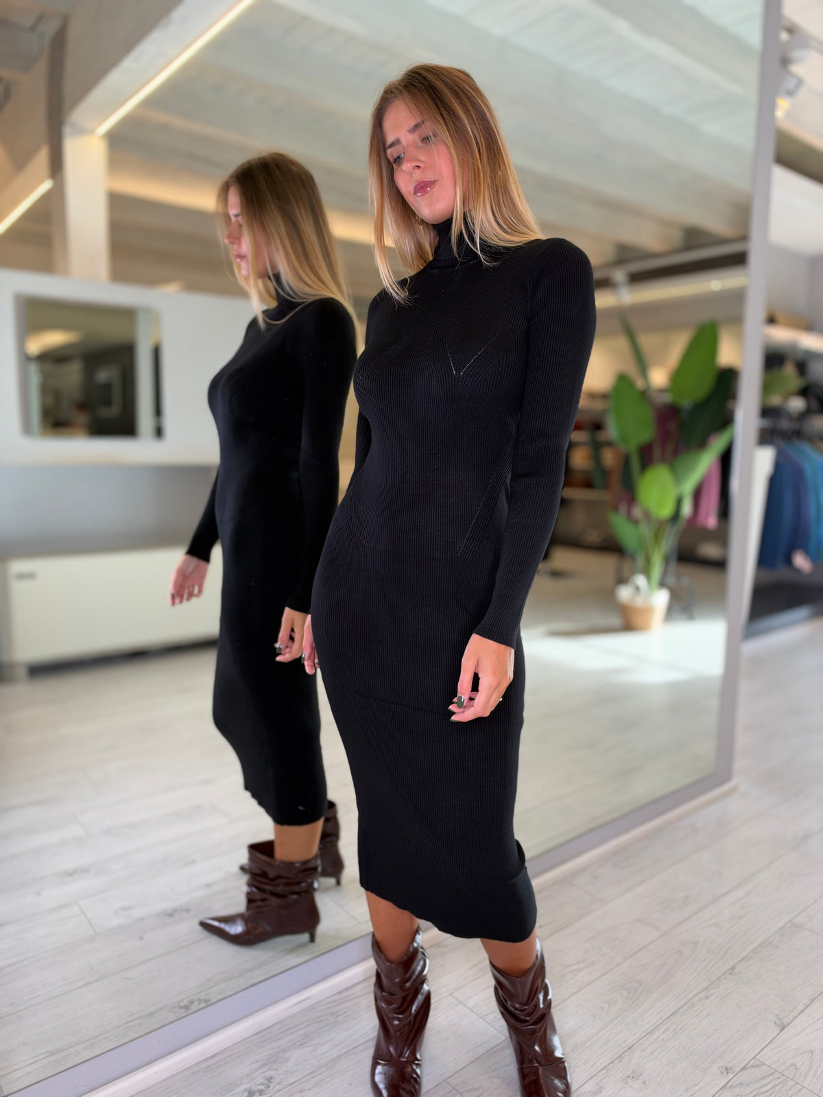 Abito in maglia nero