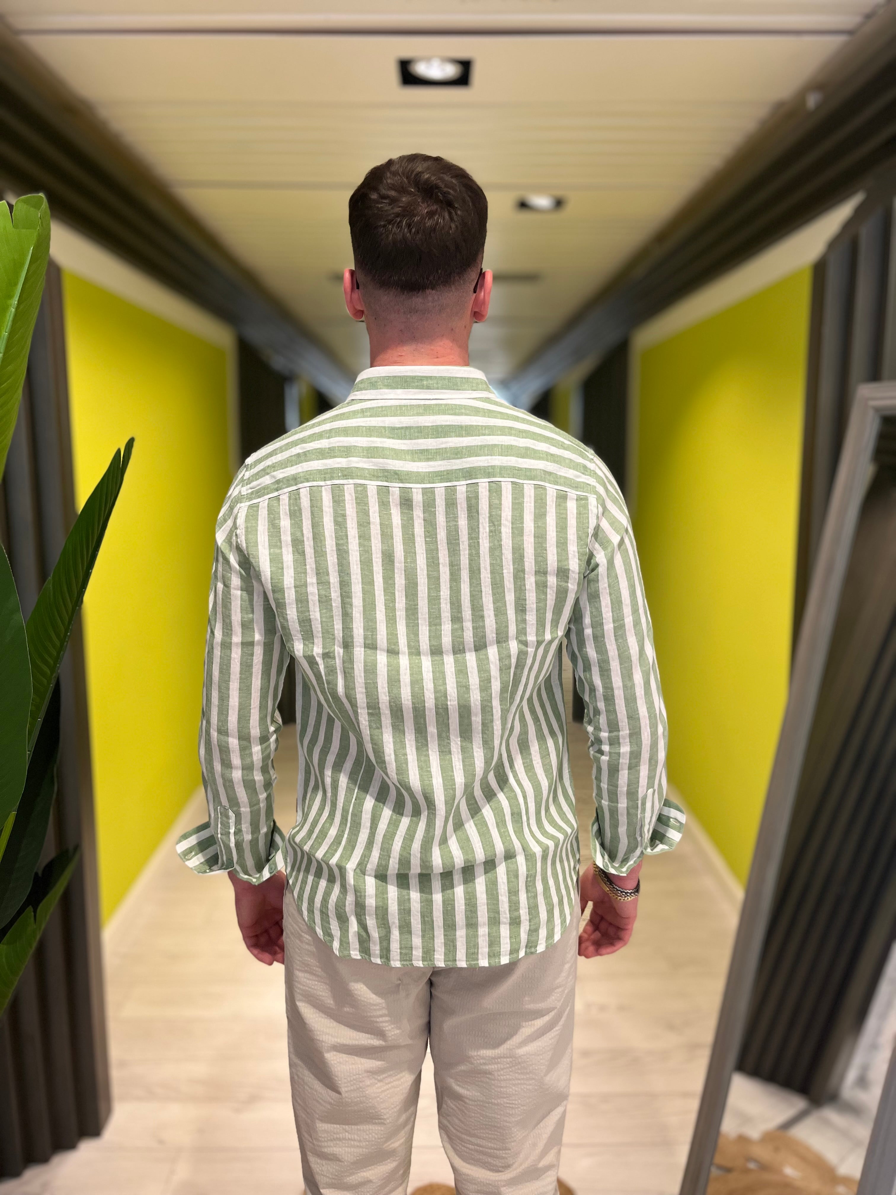 Camicia a righe in lino green