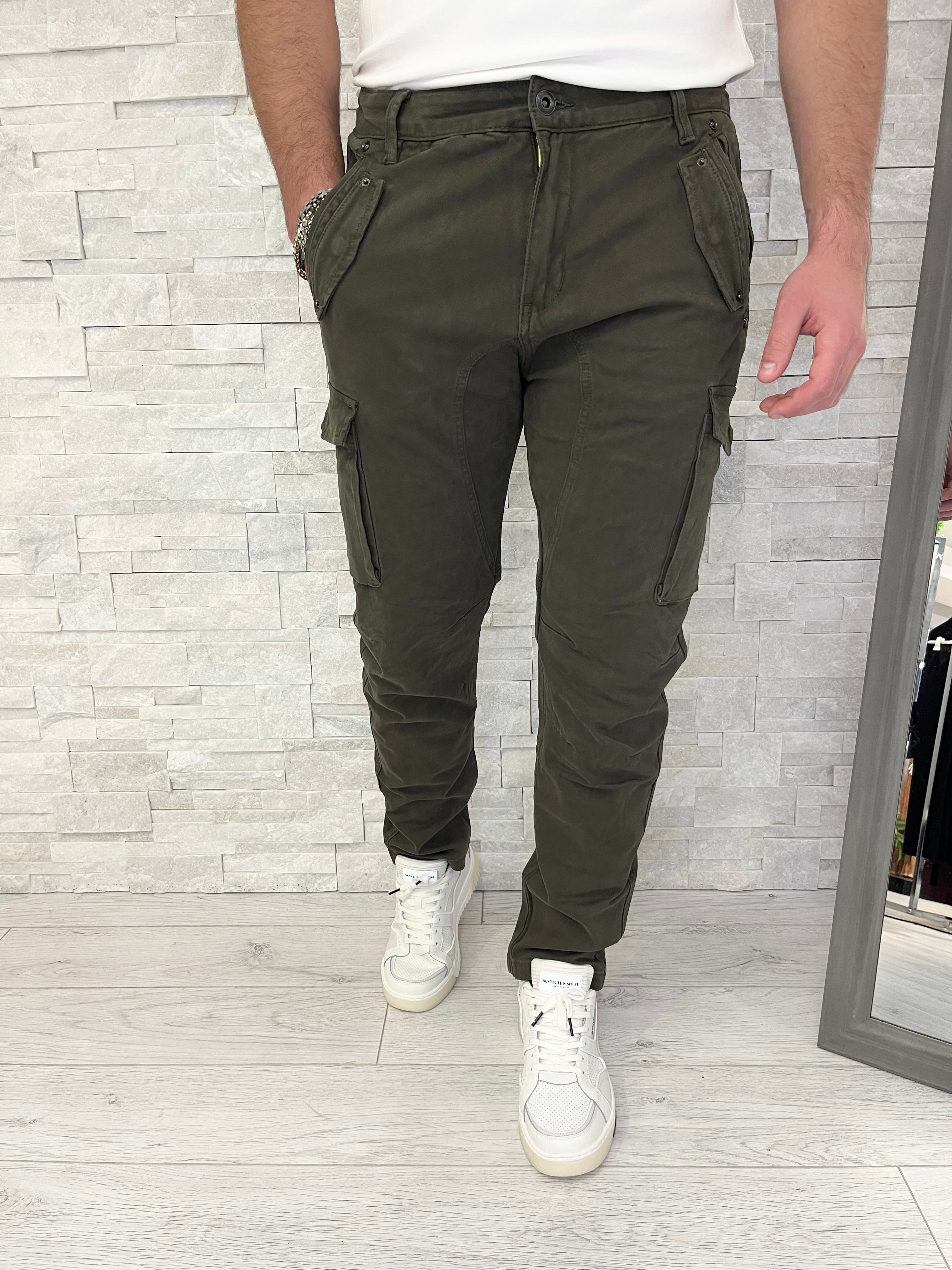 Pantaloni cargo in cotone military