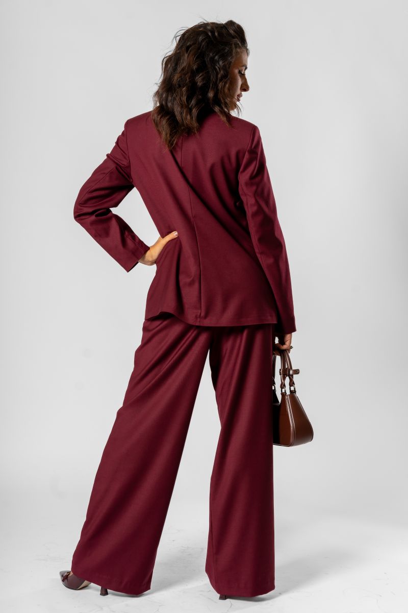 Tailleur bordeaux