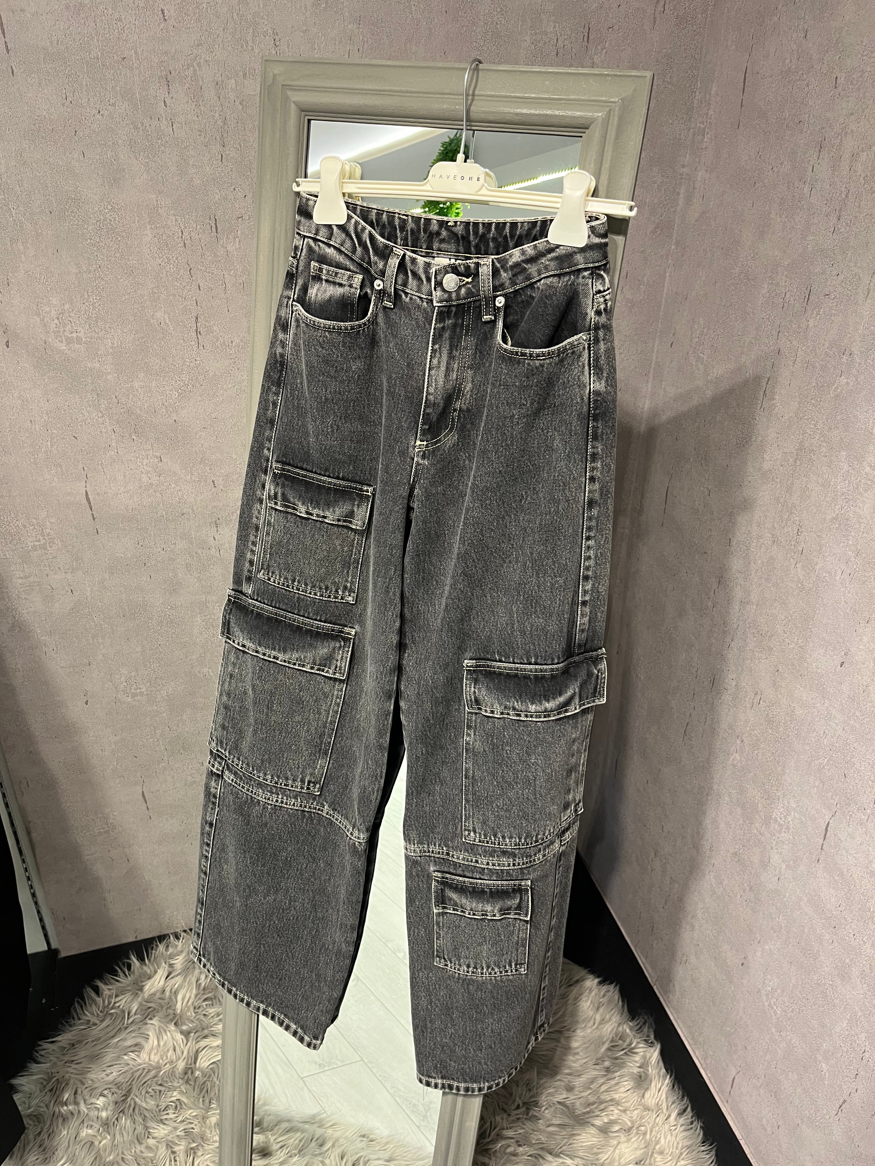Jeans cargo grigio