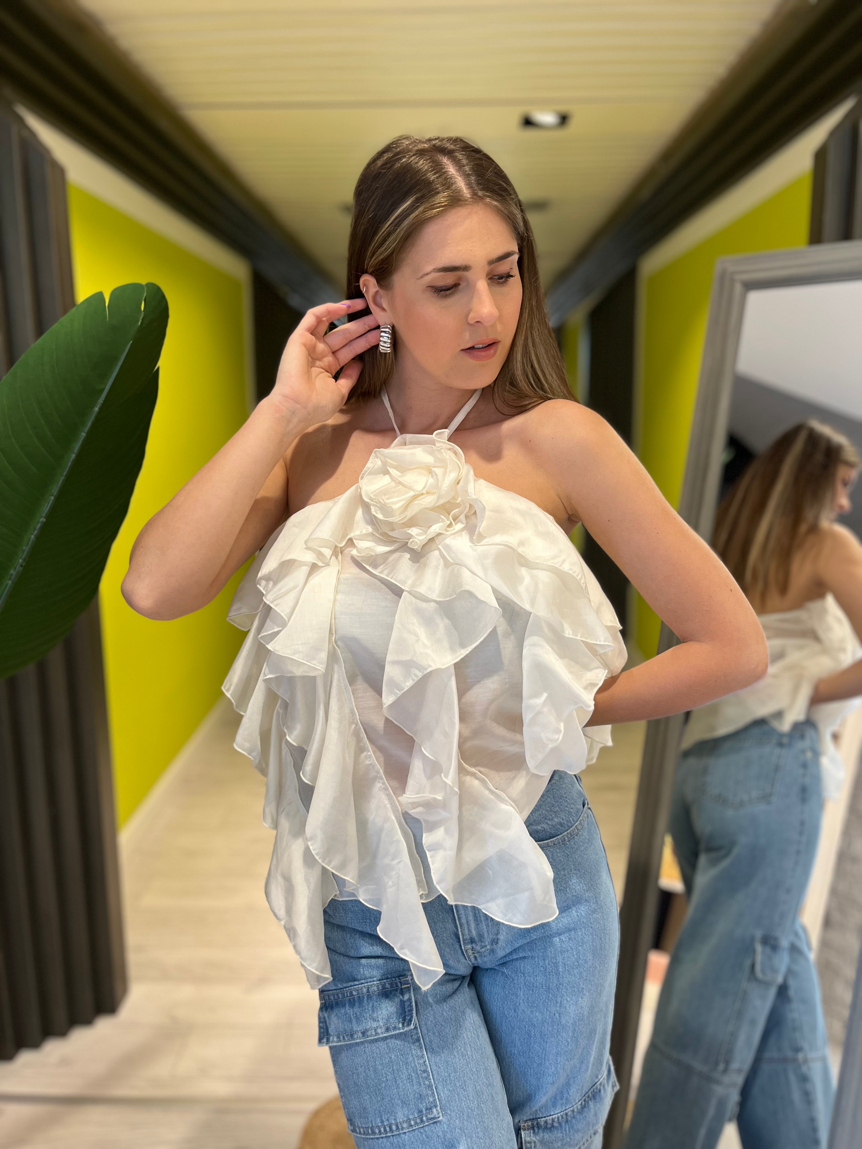 Top touches con rosa bianco