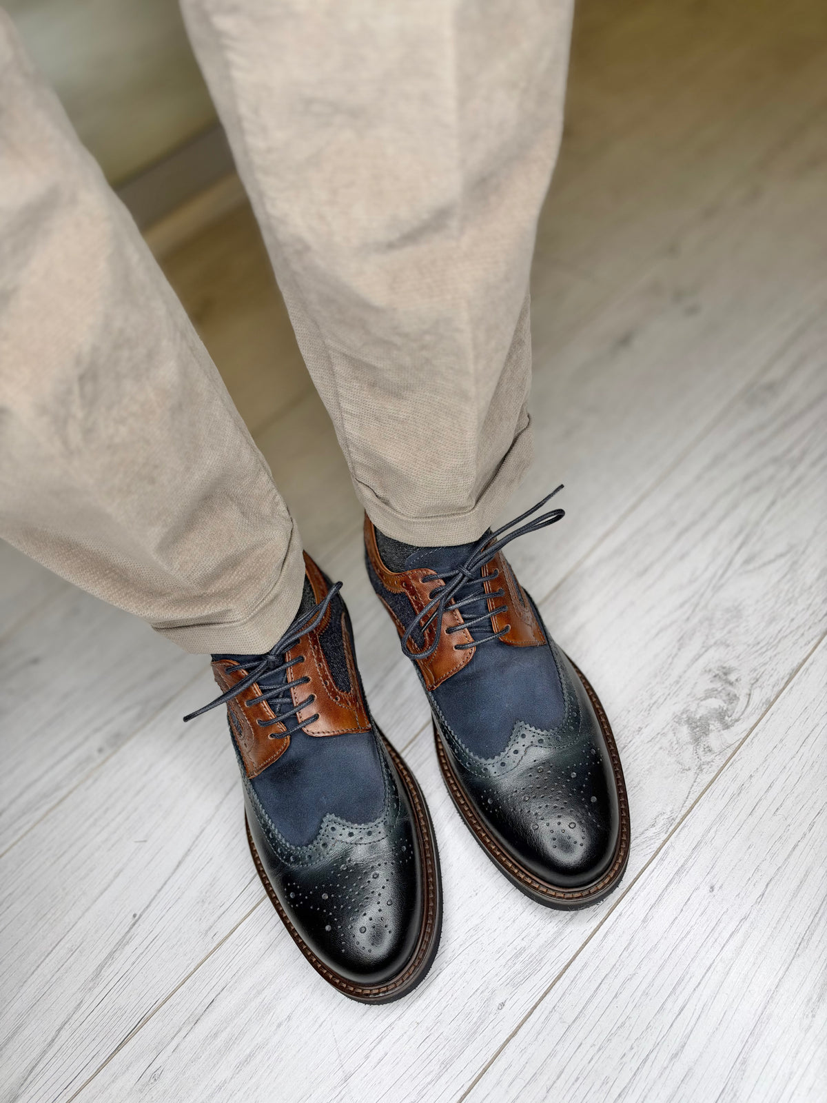 Scarpa Derby stringata bicolore