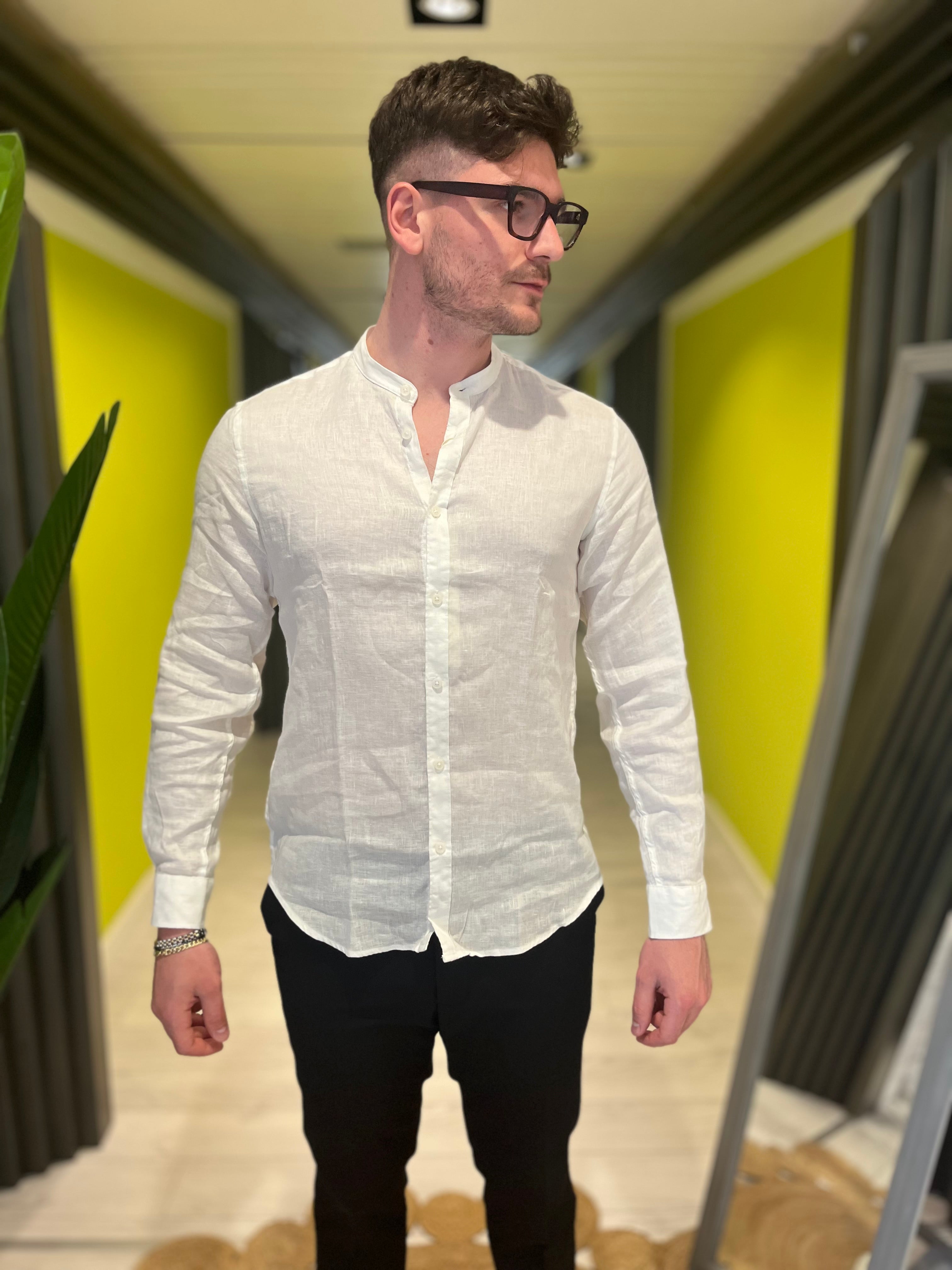 Camicia coreana bianca