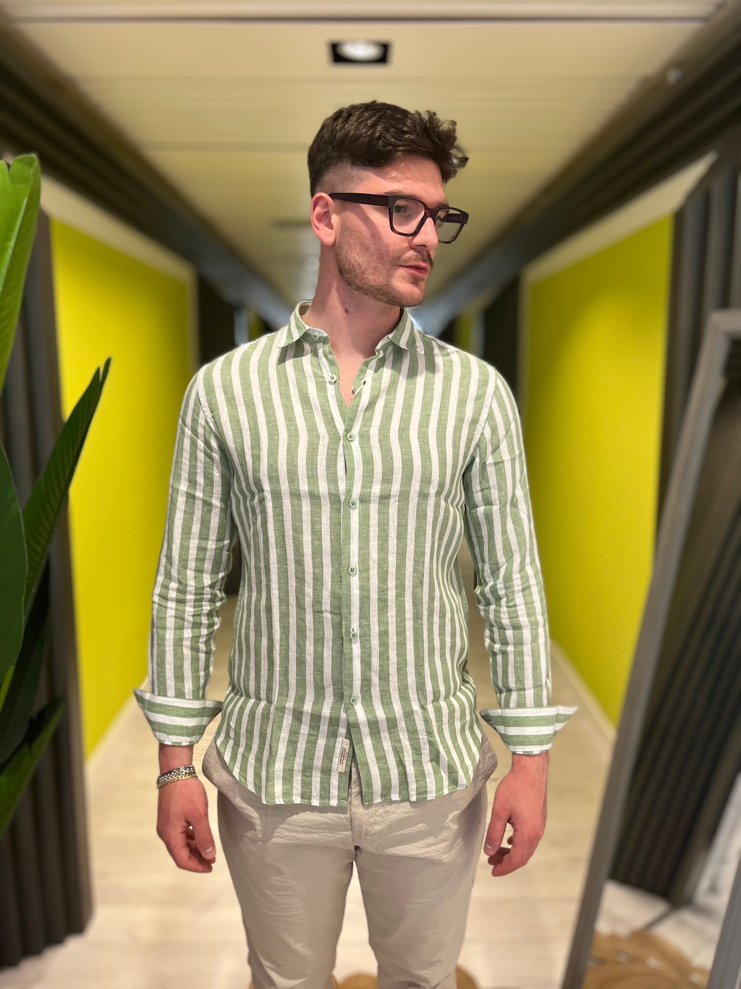 Camicia a righe in lino green