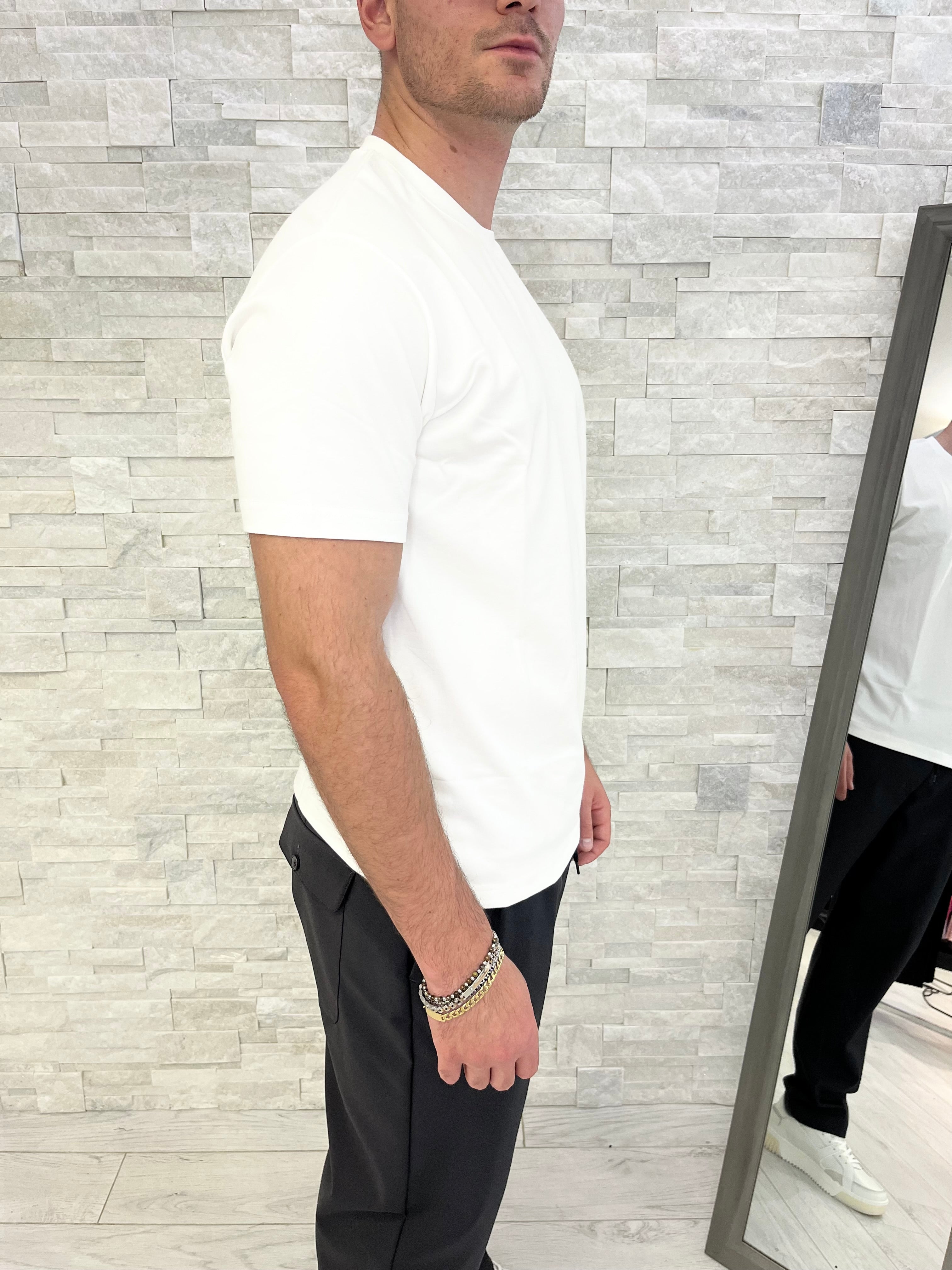 T-shirt in tessuto extra soft