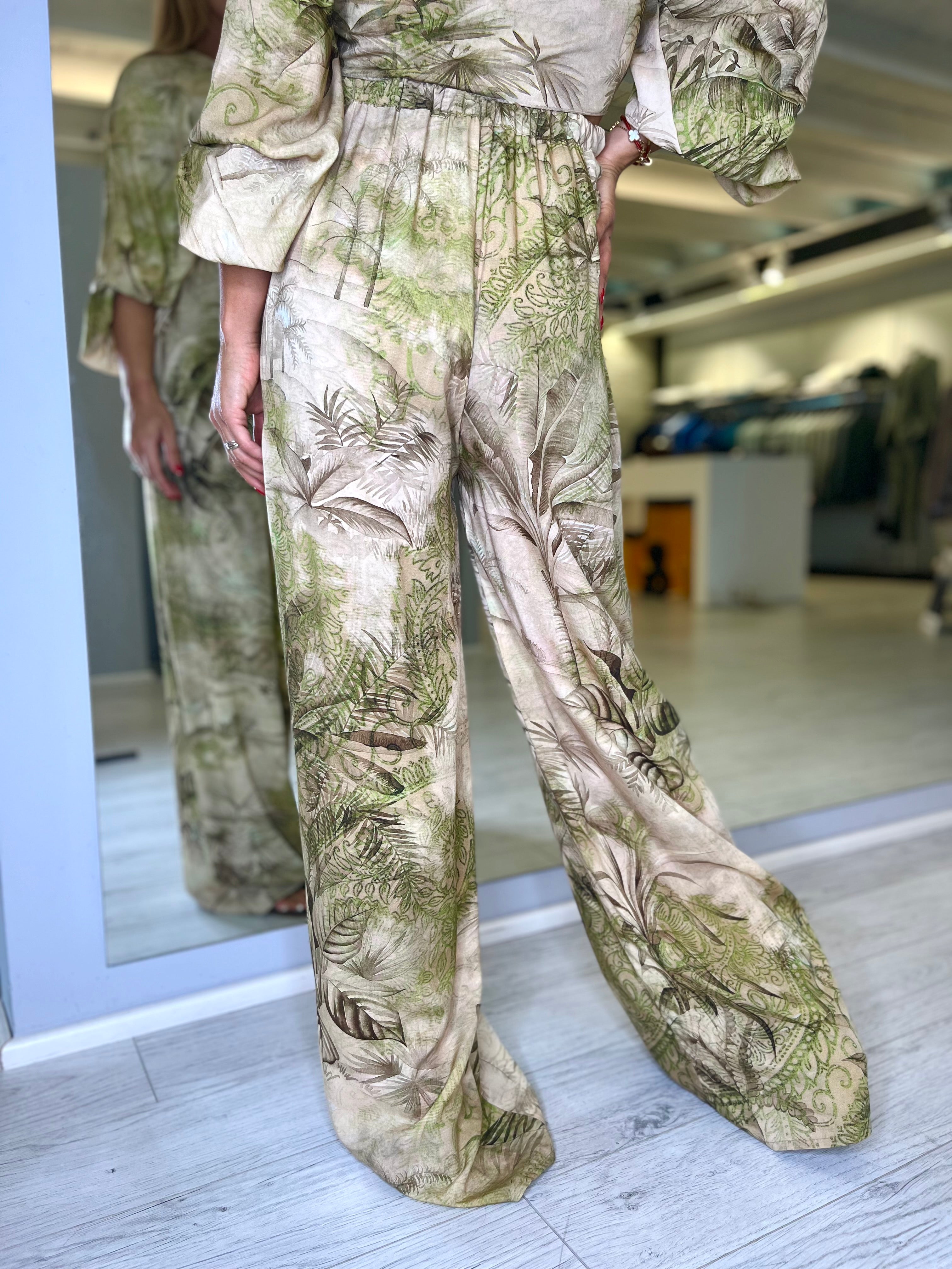 Pantalone morbido fantasia giungla