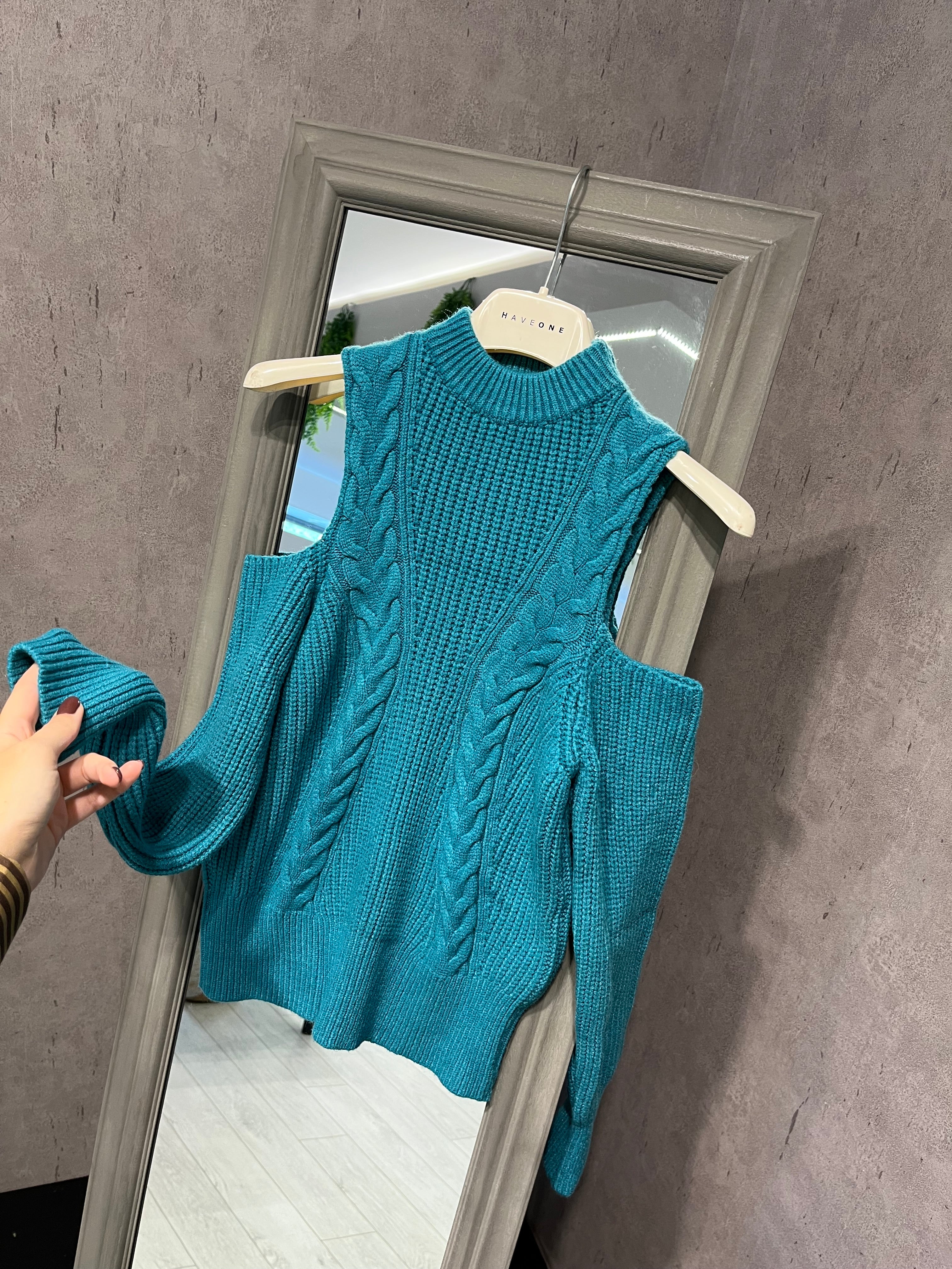 Maglia cut out ottanio