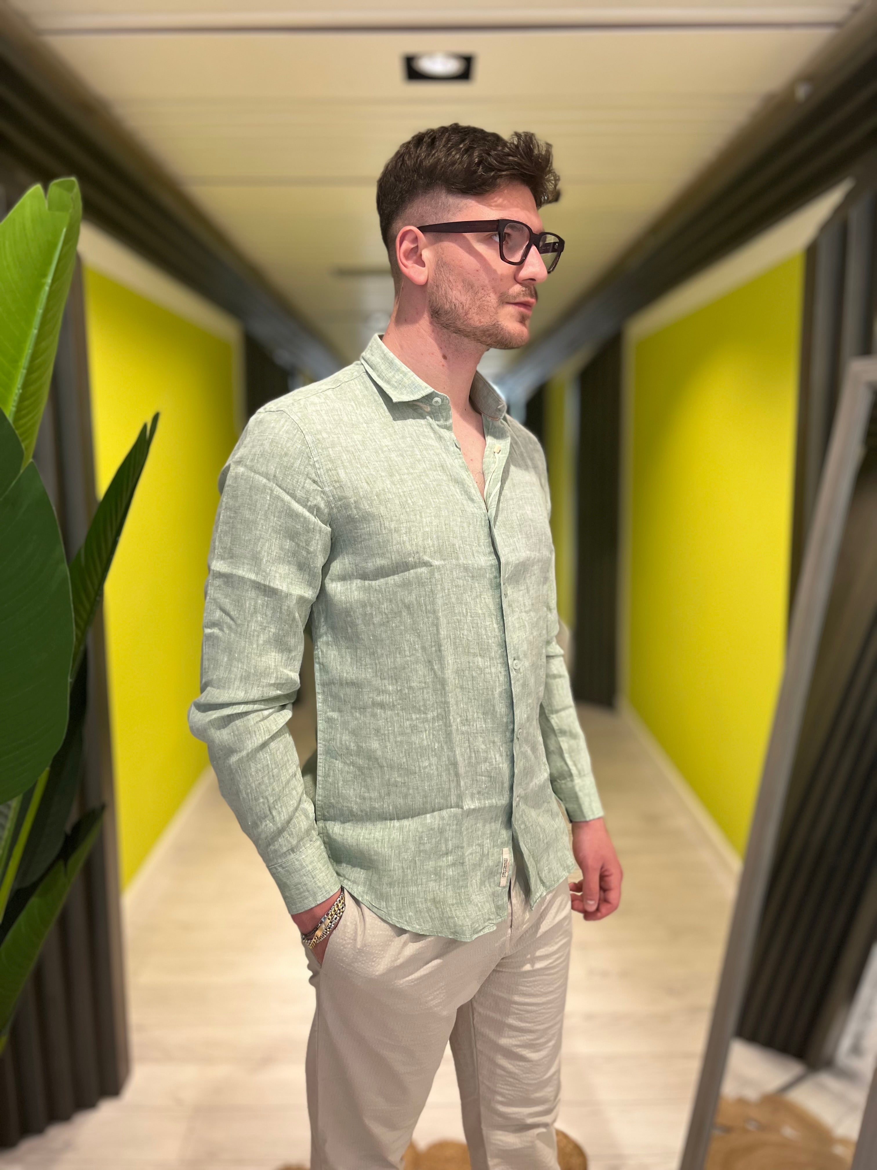 Camicia in lino green