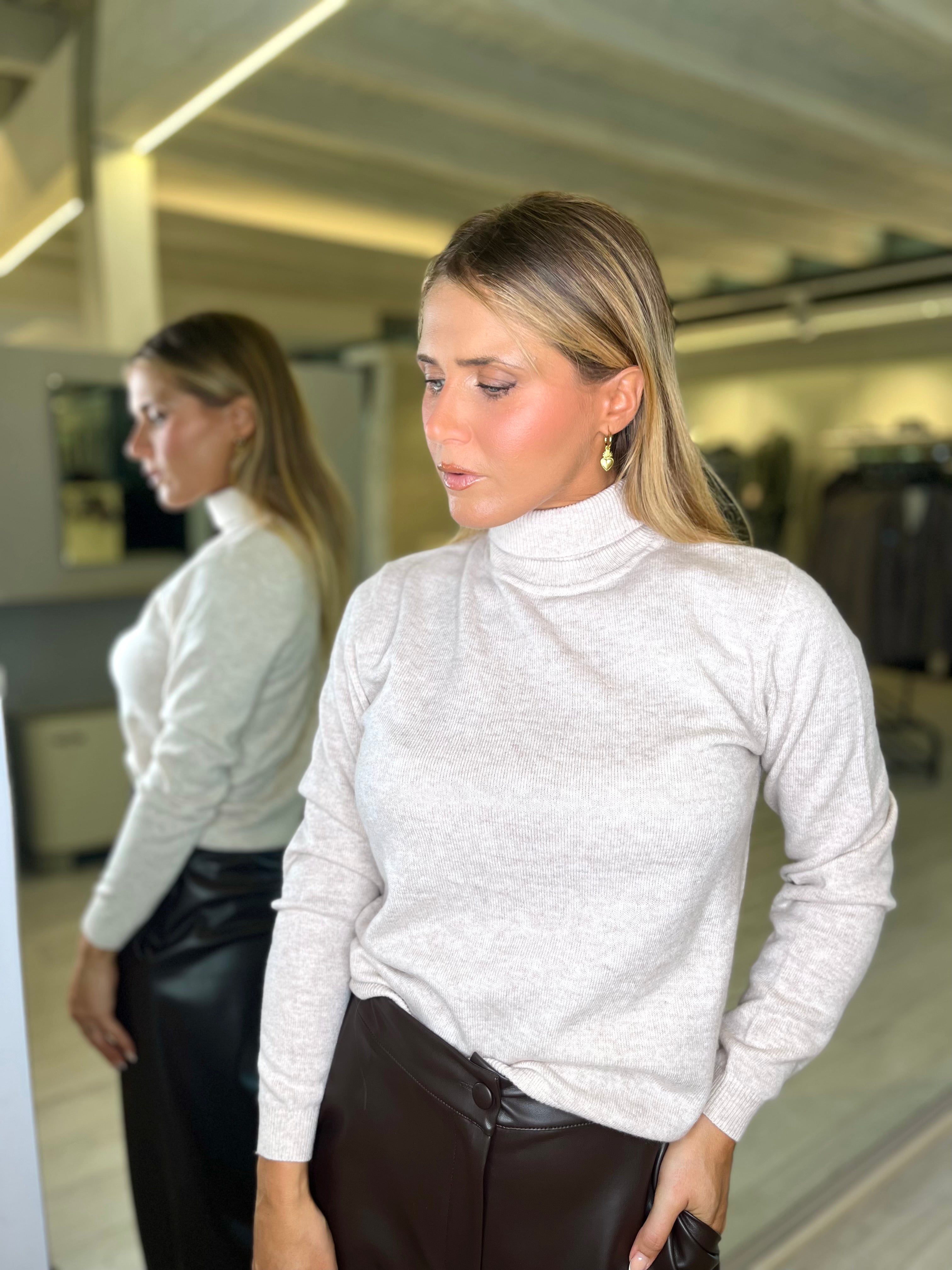 Dolcevita basico beige