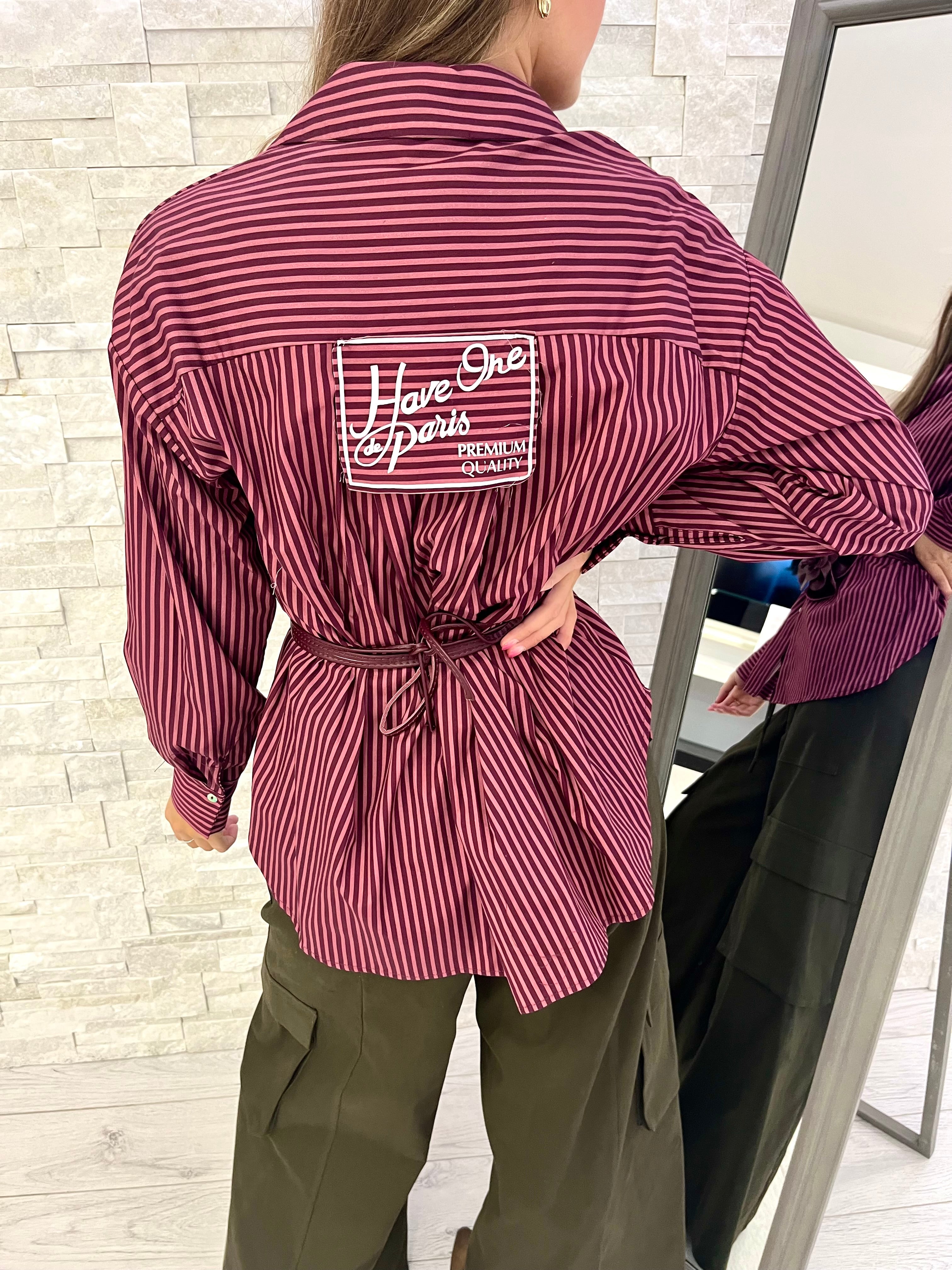 Camicia a righe con cintura