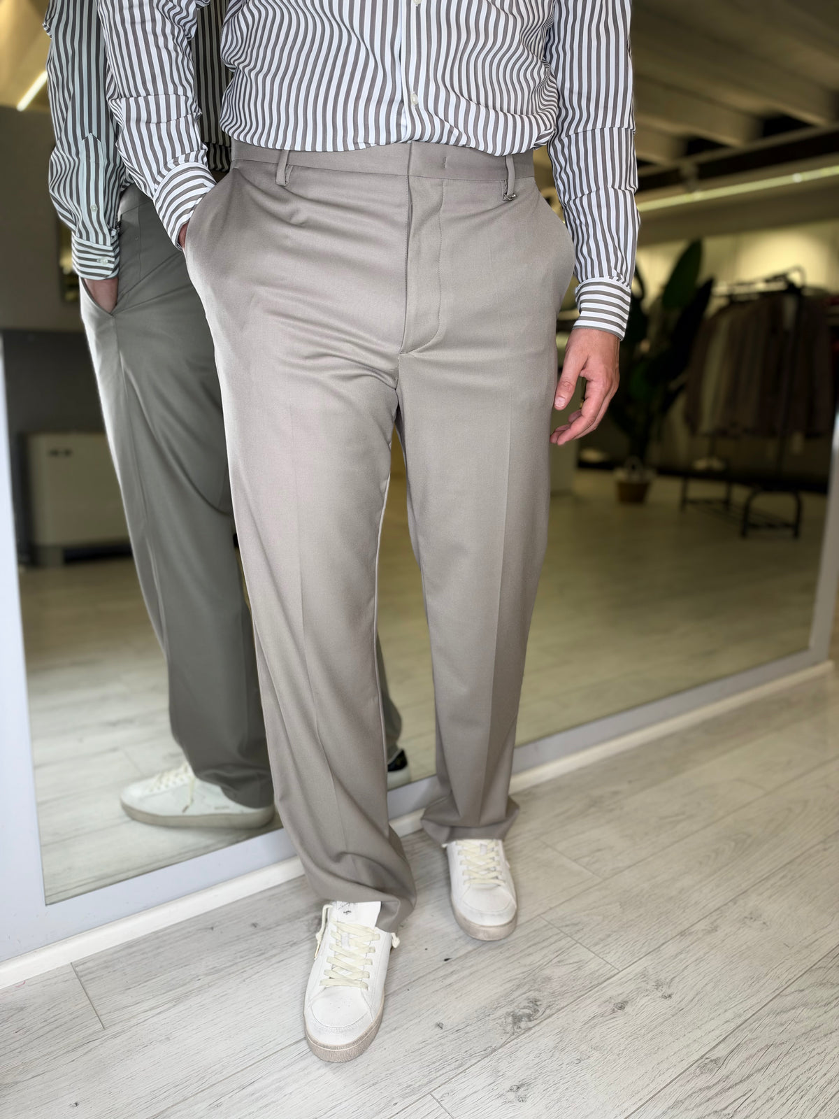 Pantalone gamba dritta taupe