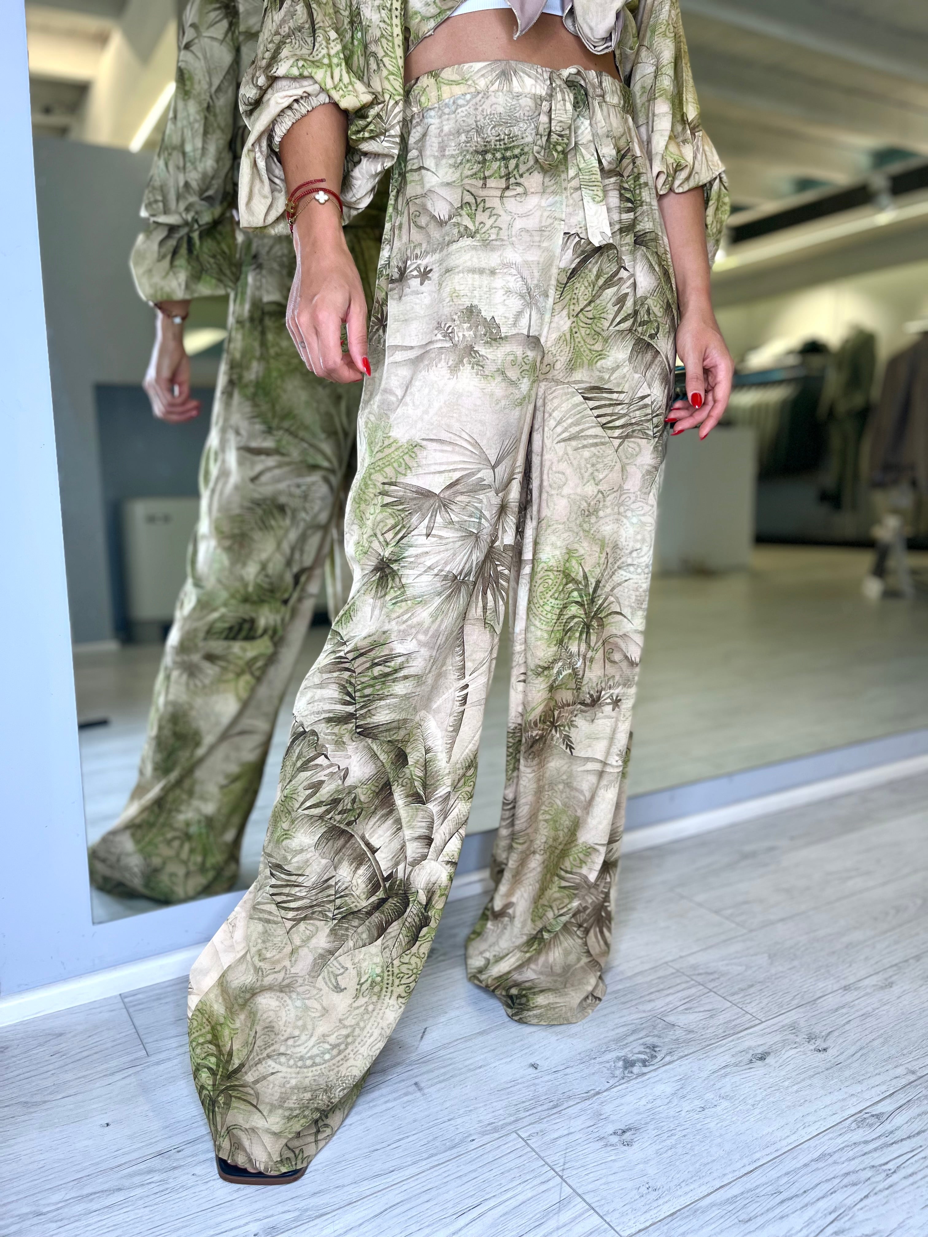 Pantalone morbido fantasia giungla