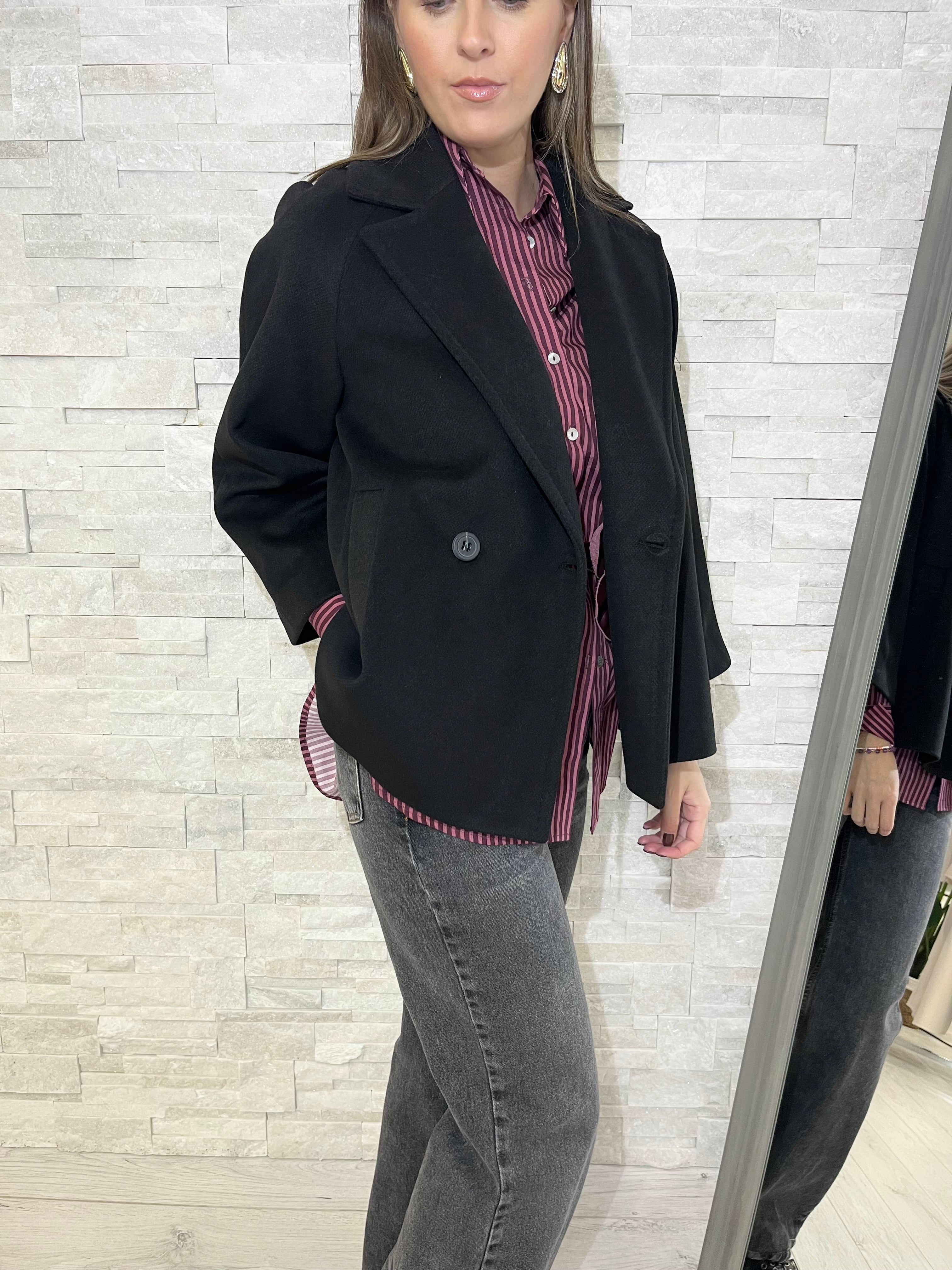 Cappotto corto doppiopetto