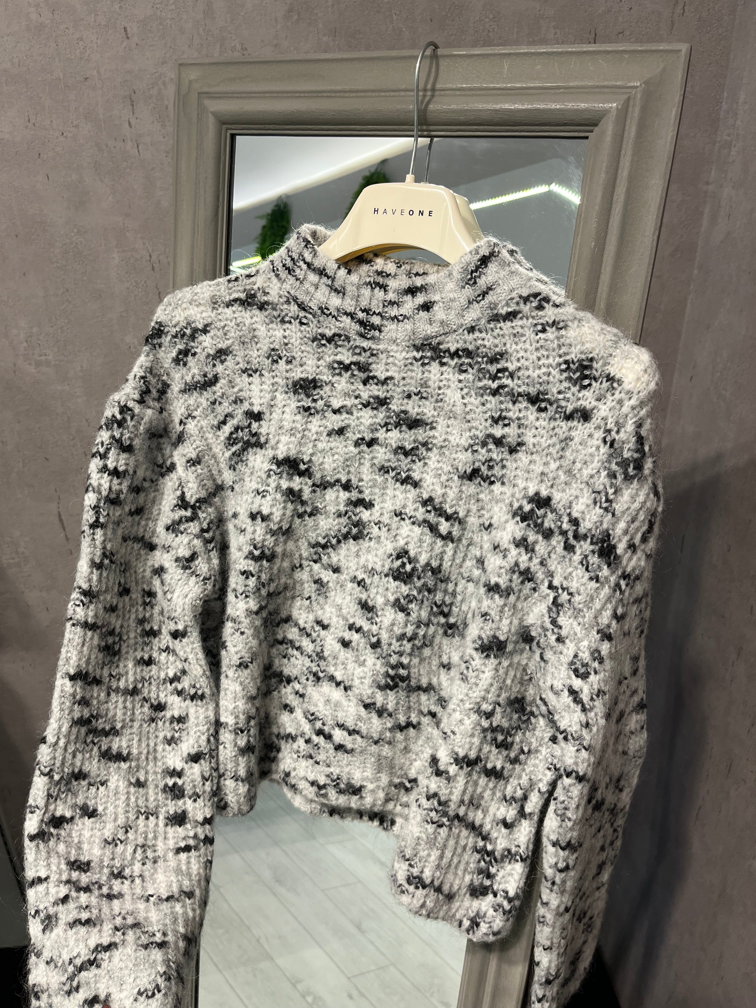 Maglia crop grigia/nera