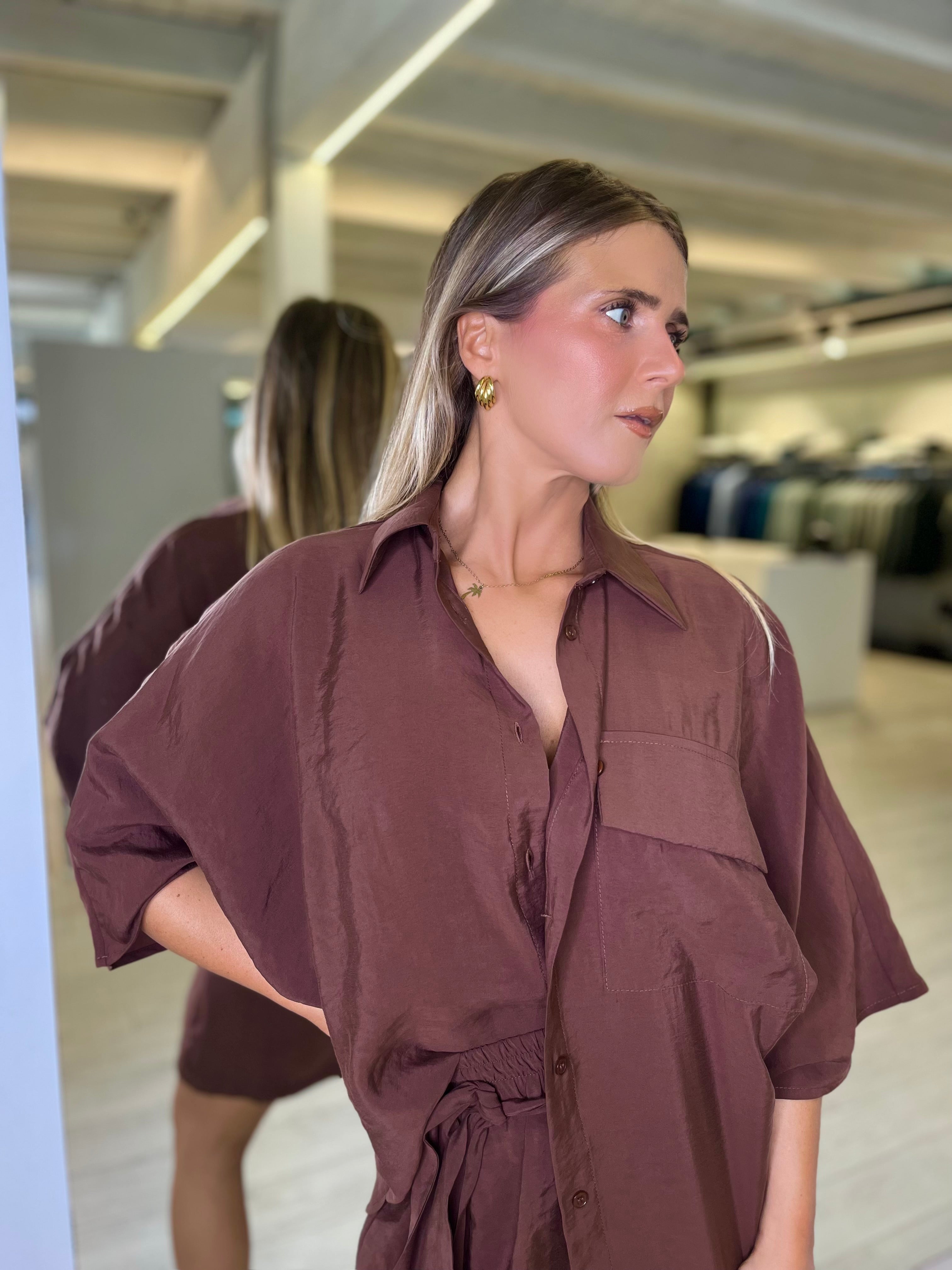 Camicia over marrone