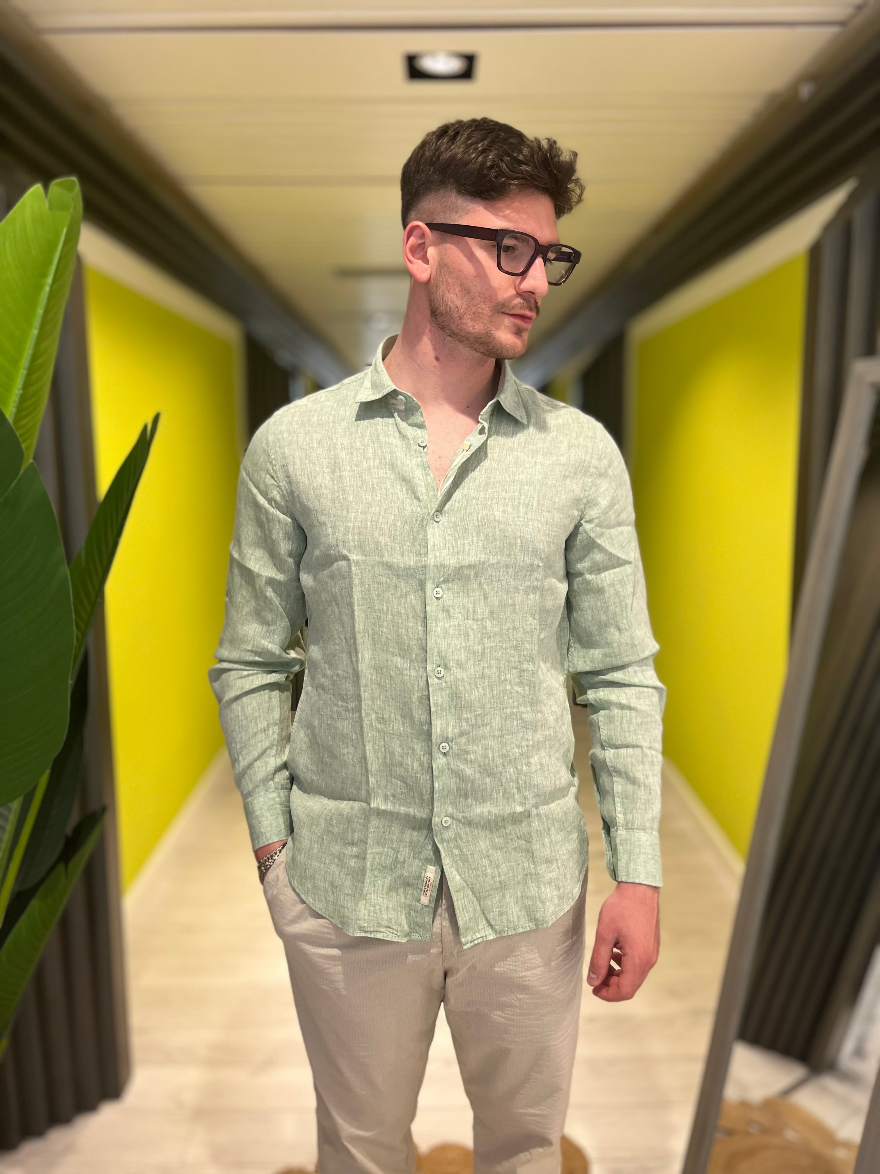 Camicia in lino green