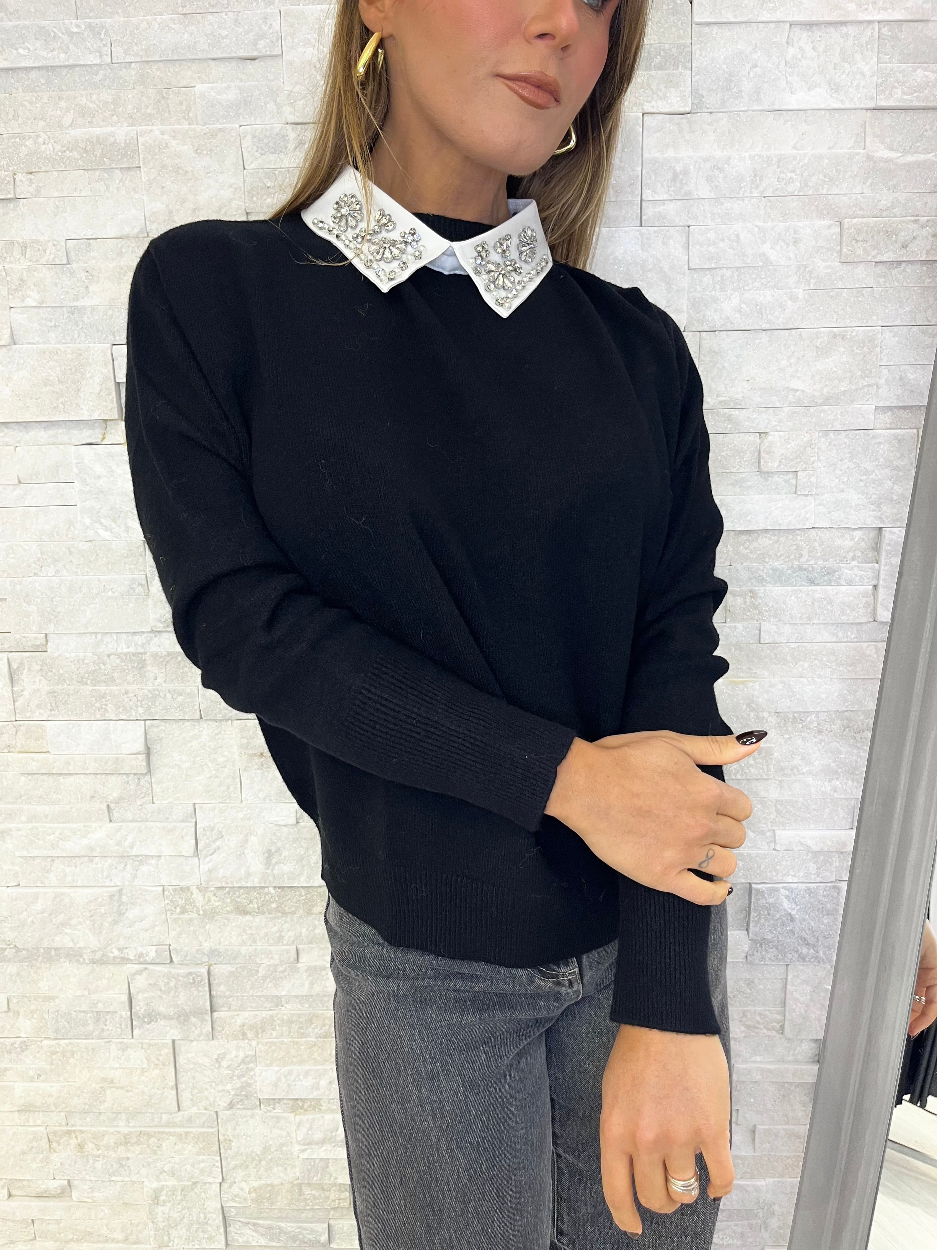 Maglia girocollo con colletto