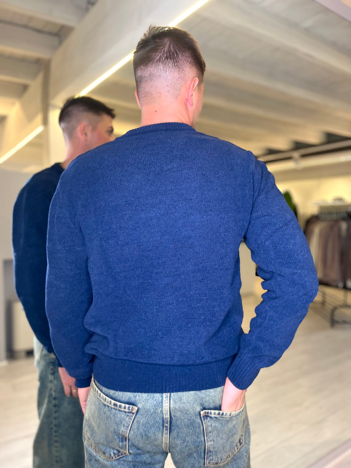 Maglia girocollo blu