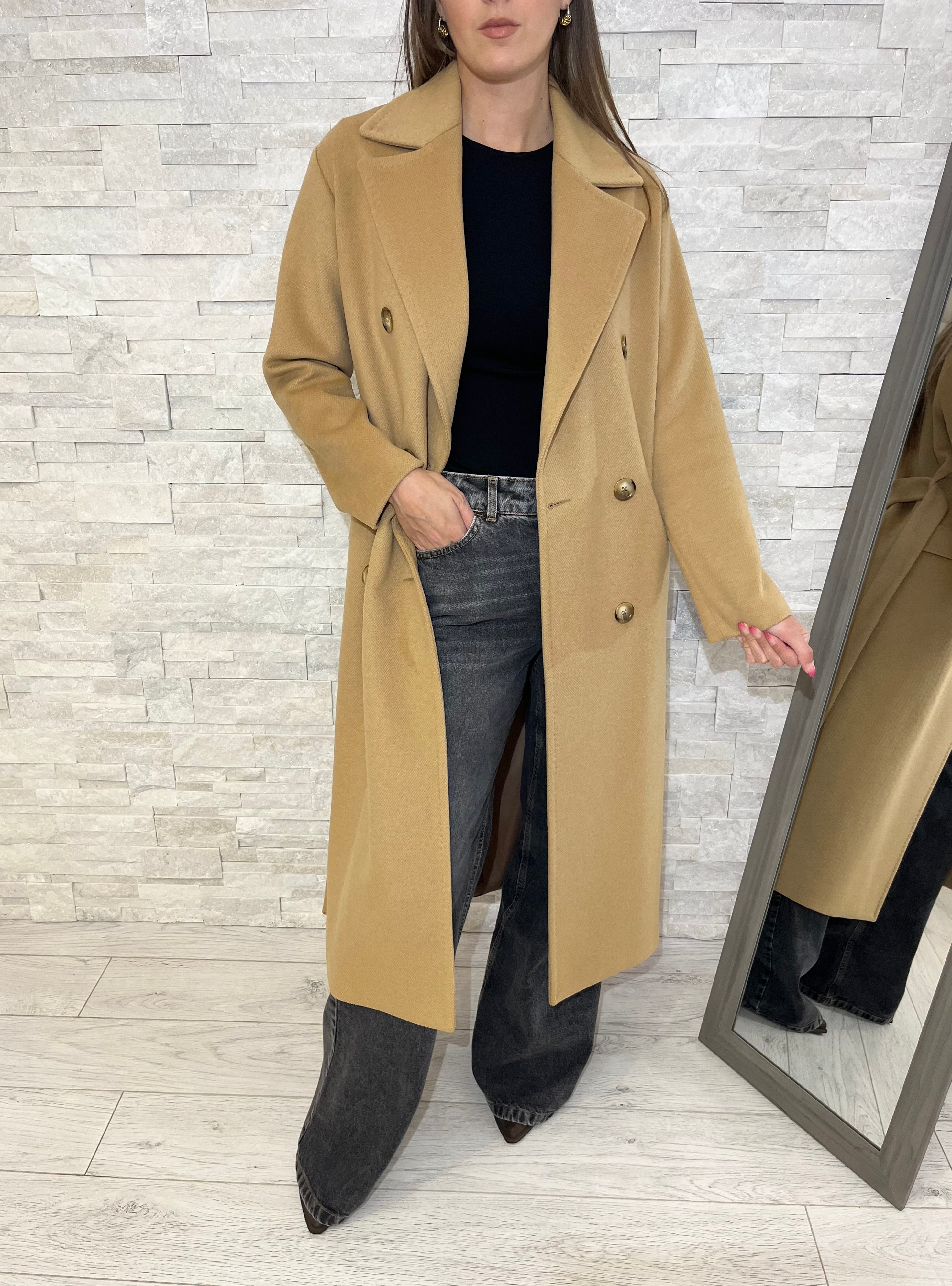 Cappotto doppiopetto cammello