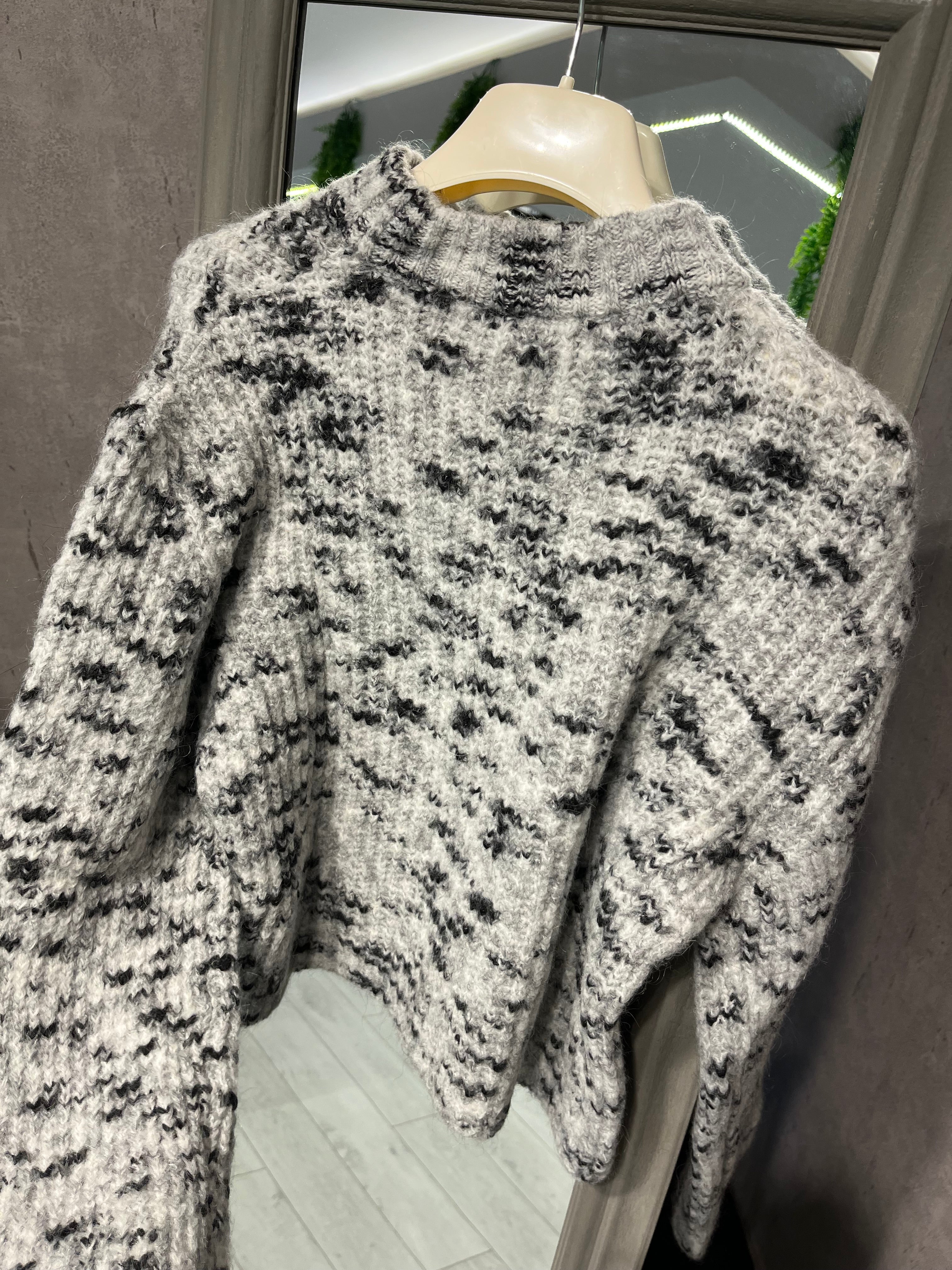 Maglia crop grigia/nera