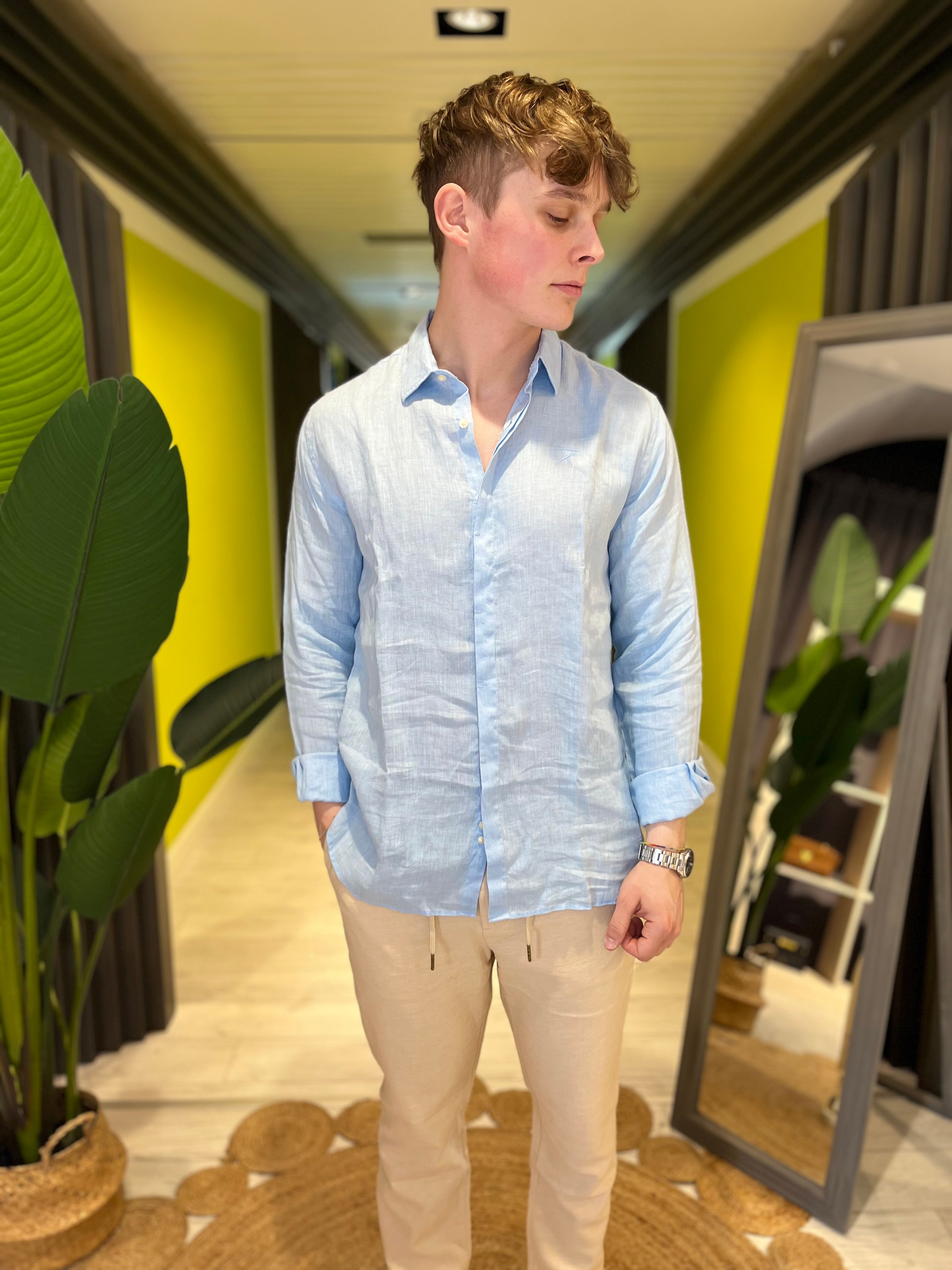 Camicia in lino azzurra