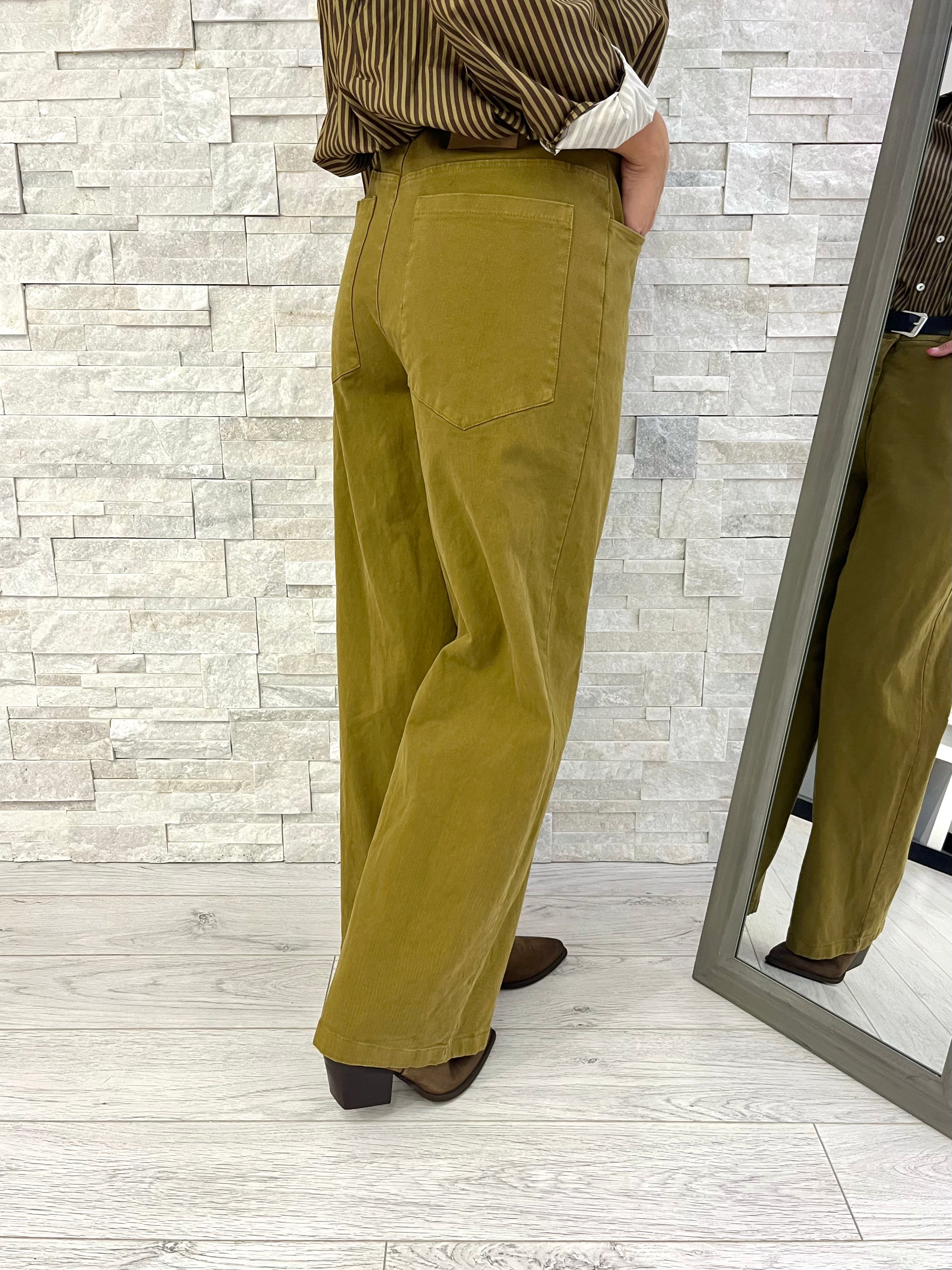 Pantalone khaki tasca scesa
