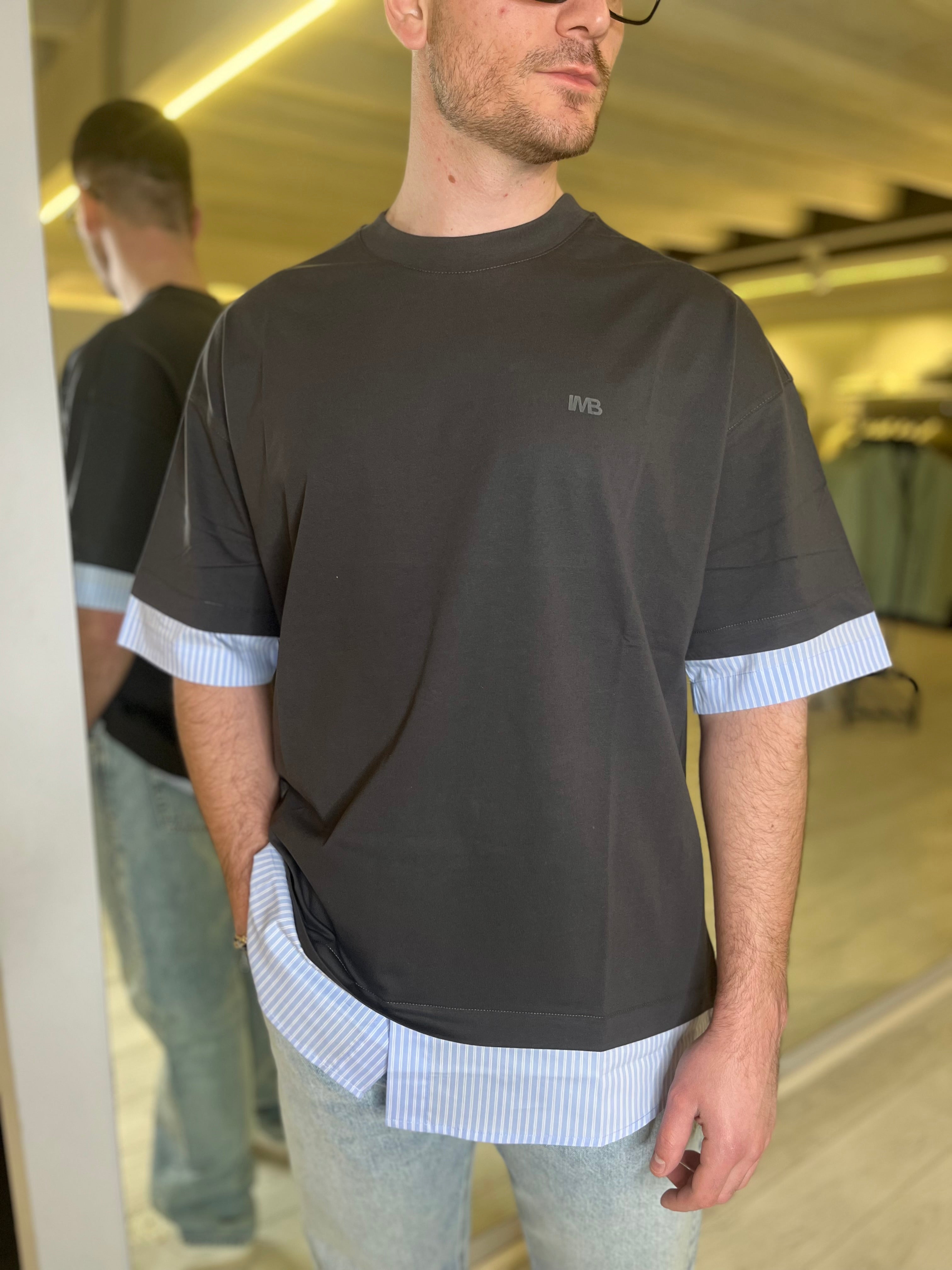 T-shirt in cotone a contrasto
