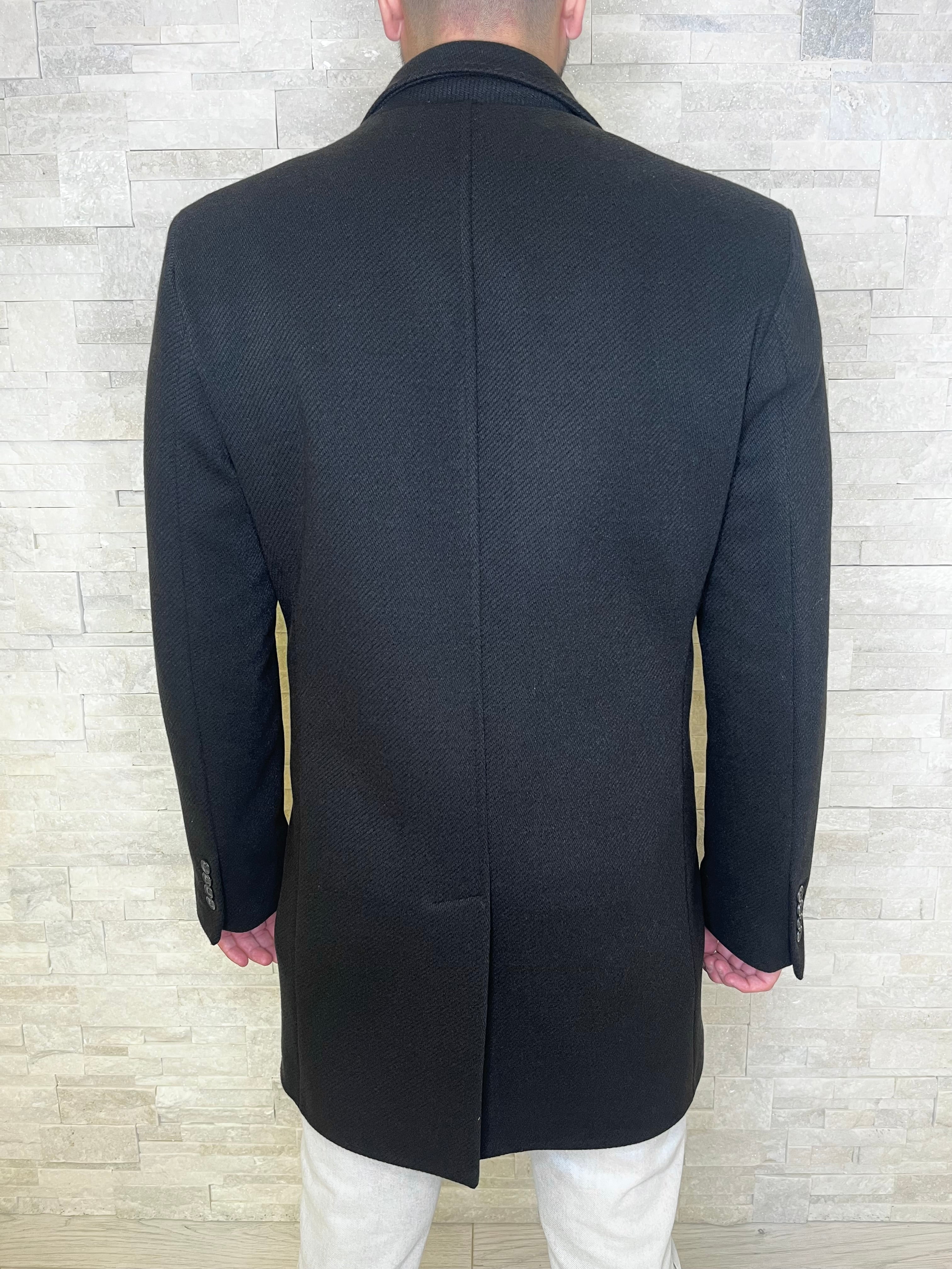 Cappotto nero slim fit